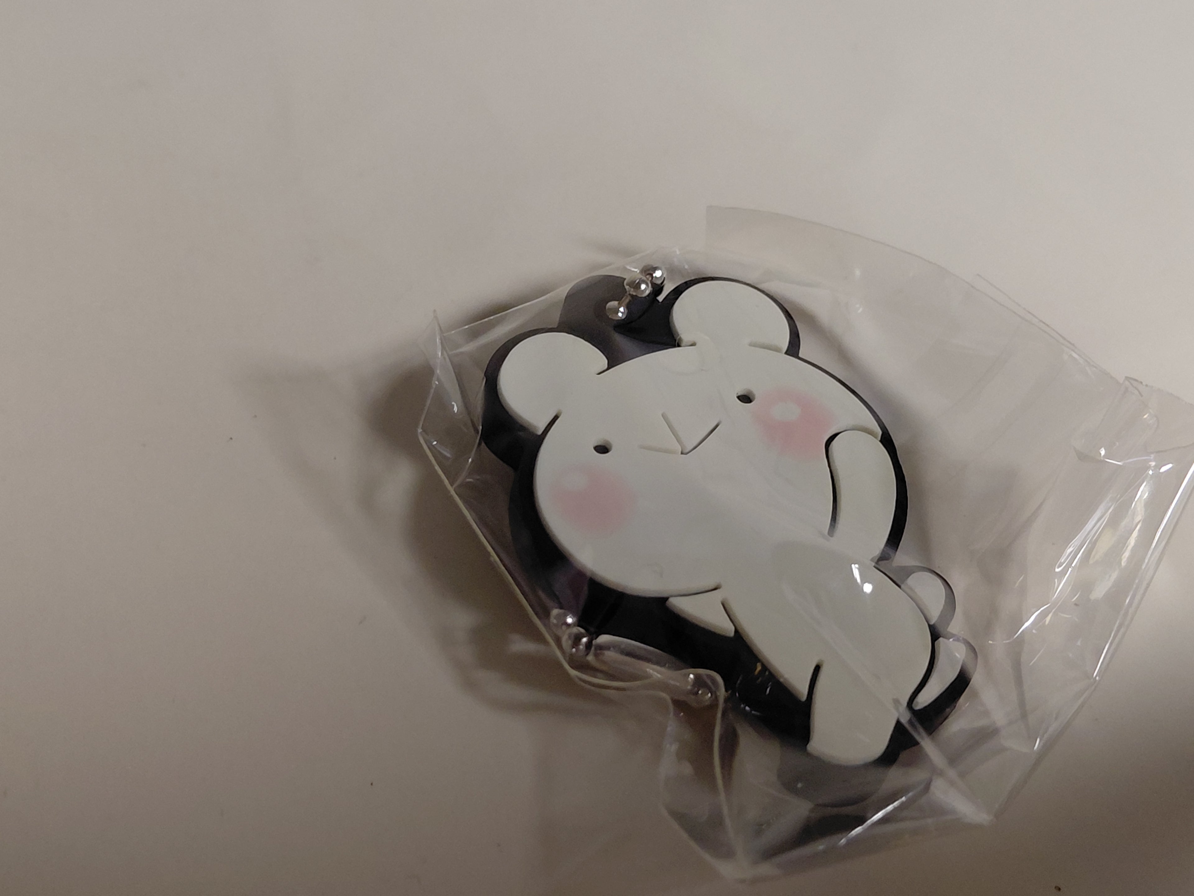 Cute and adorable ♡ Usakkuma rubber mascot: Kuma