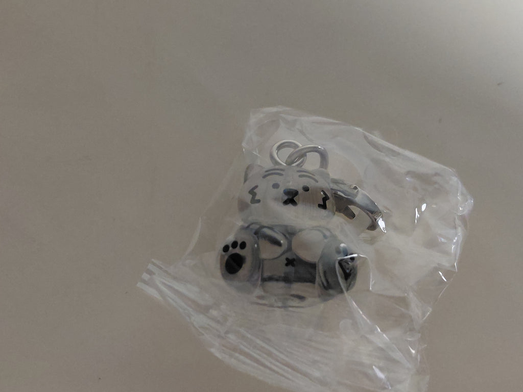 Bandai Gashapon - Unemployed Fat Tiger Umbrella Charm