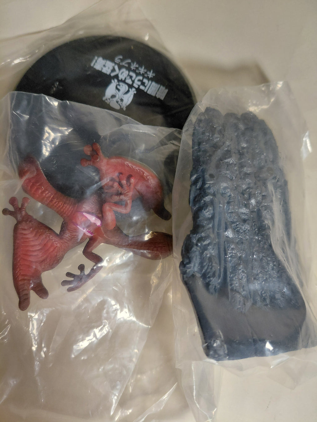 Giginebra (Anger Ver.) + Gigi (Leaping Divine Soul Defeat Ver.) "Super Modeling Soul Monster Lion Man Vol. 5"