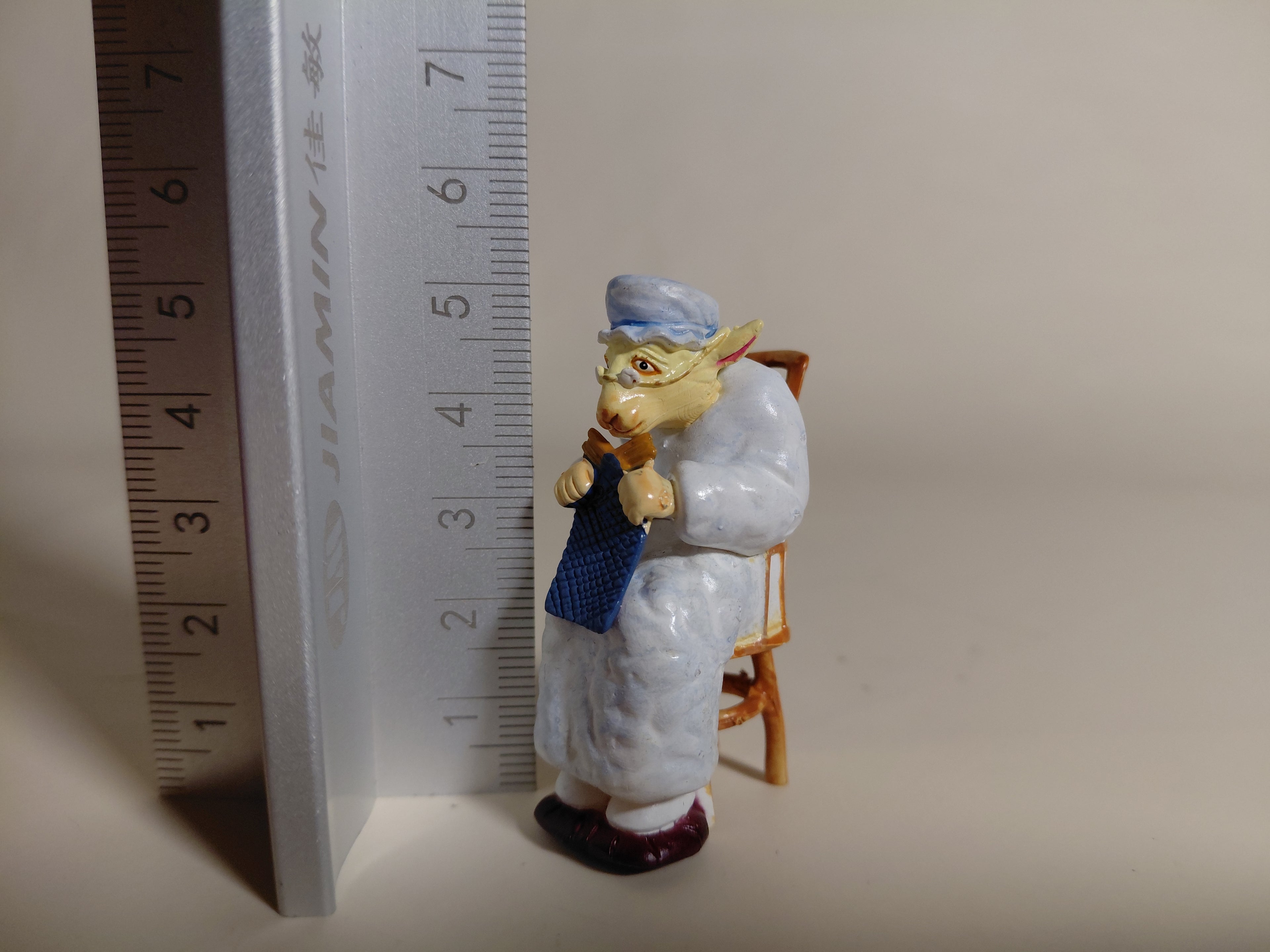 Kaiyodo Alice in Wonderland Dolland Figureland GRANNY SHEEP Diorama figure