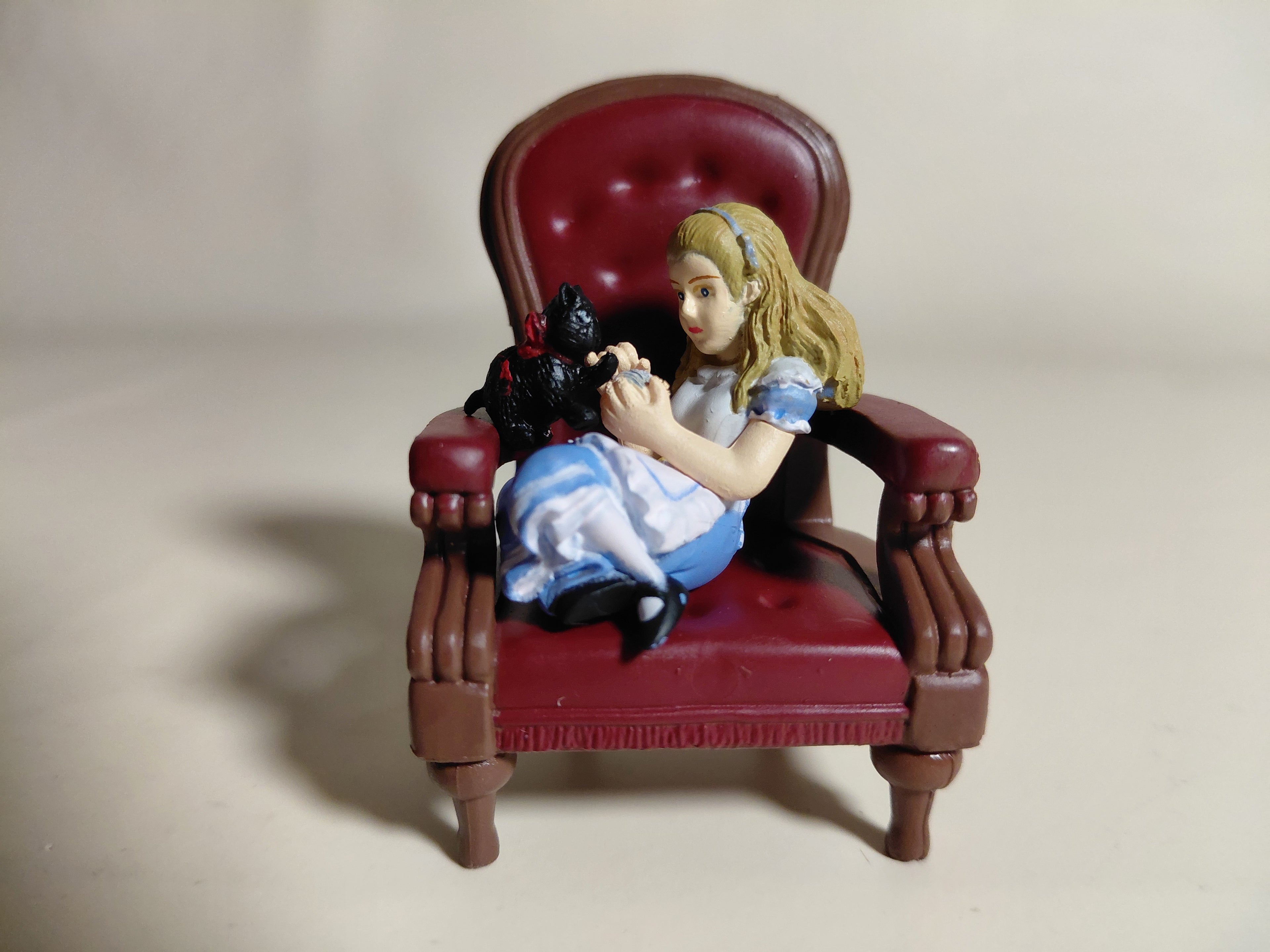 Alice and Kitty the Black Cat "Alice in the Land of Dolls Part 3: Alice's Figure Collection"