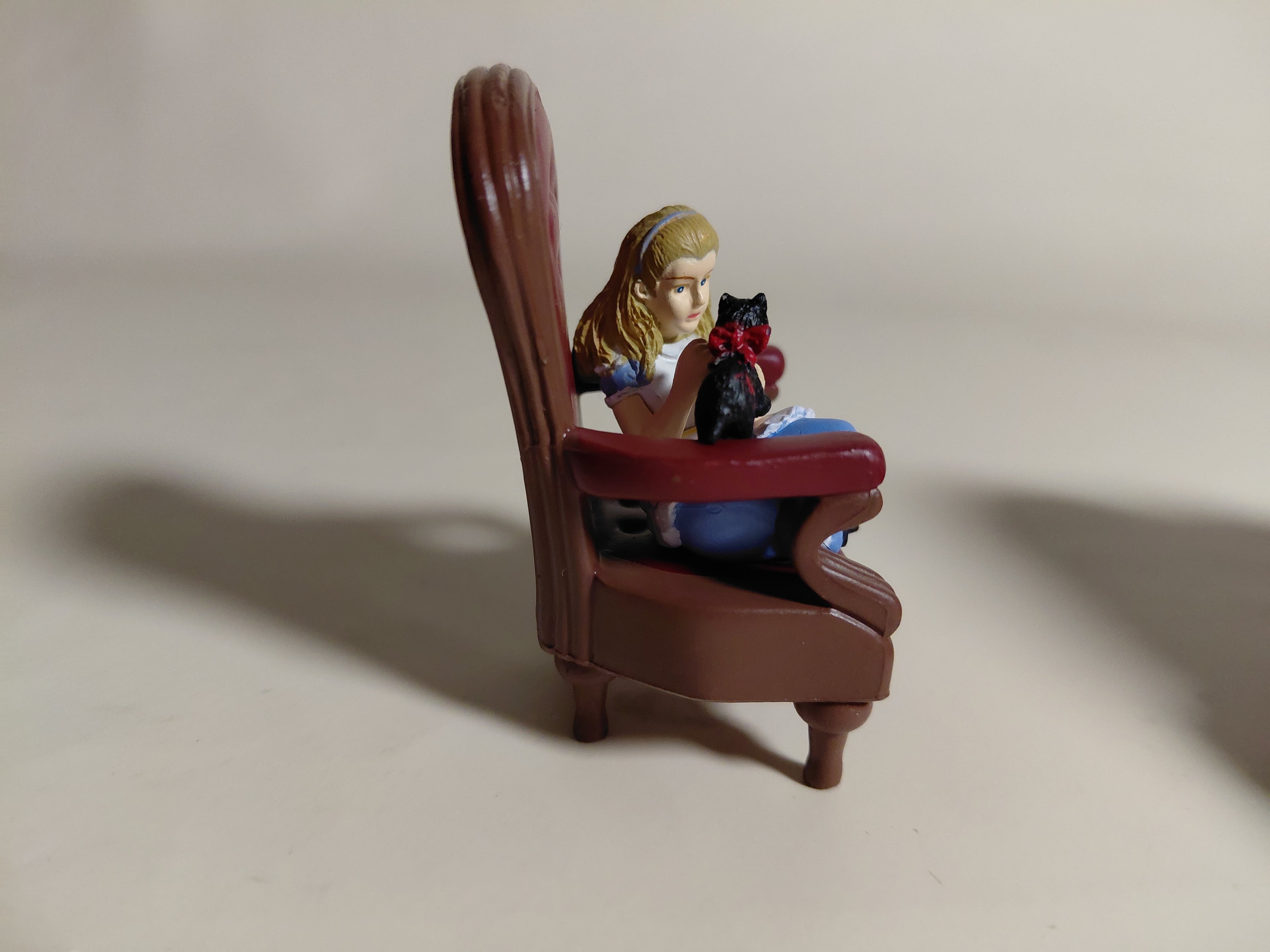 Alice and Kitty the Black Cat "Alice in the Land of Dolls Part 3: Alice's Figure Collection"