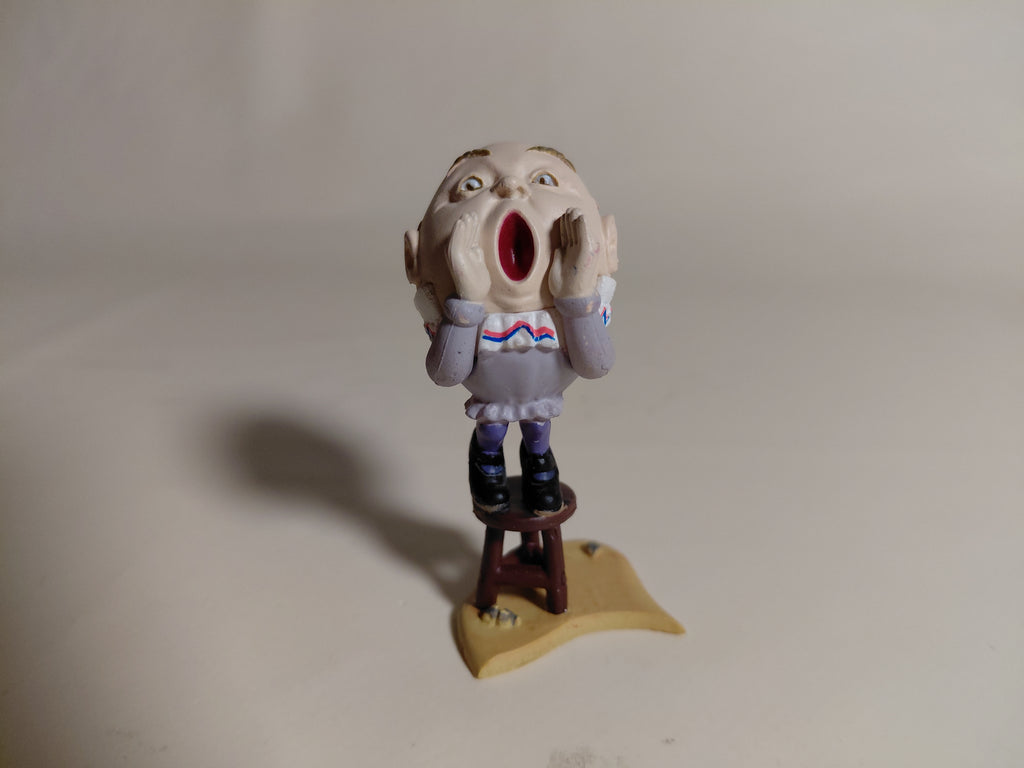 Humpty Dumpty from "Alice in the Land of Dolls Part 3: Alice's Figure Collection"