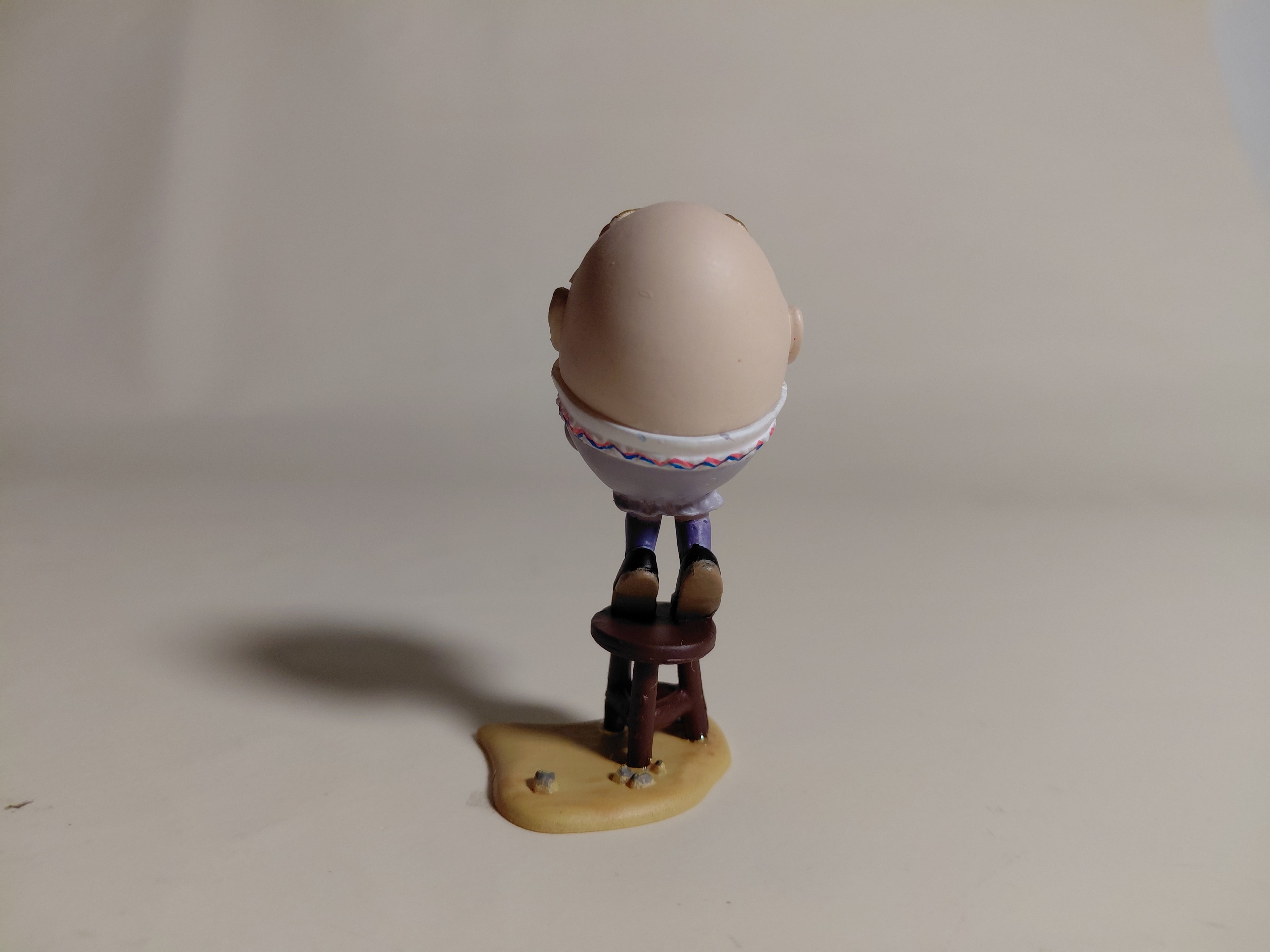 Humpty Dumpty from "Alice in the Land of Dolls Part 3: Alice's Figure Collection"