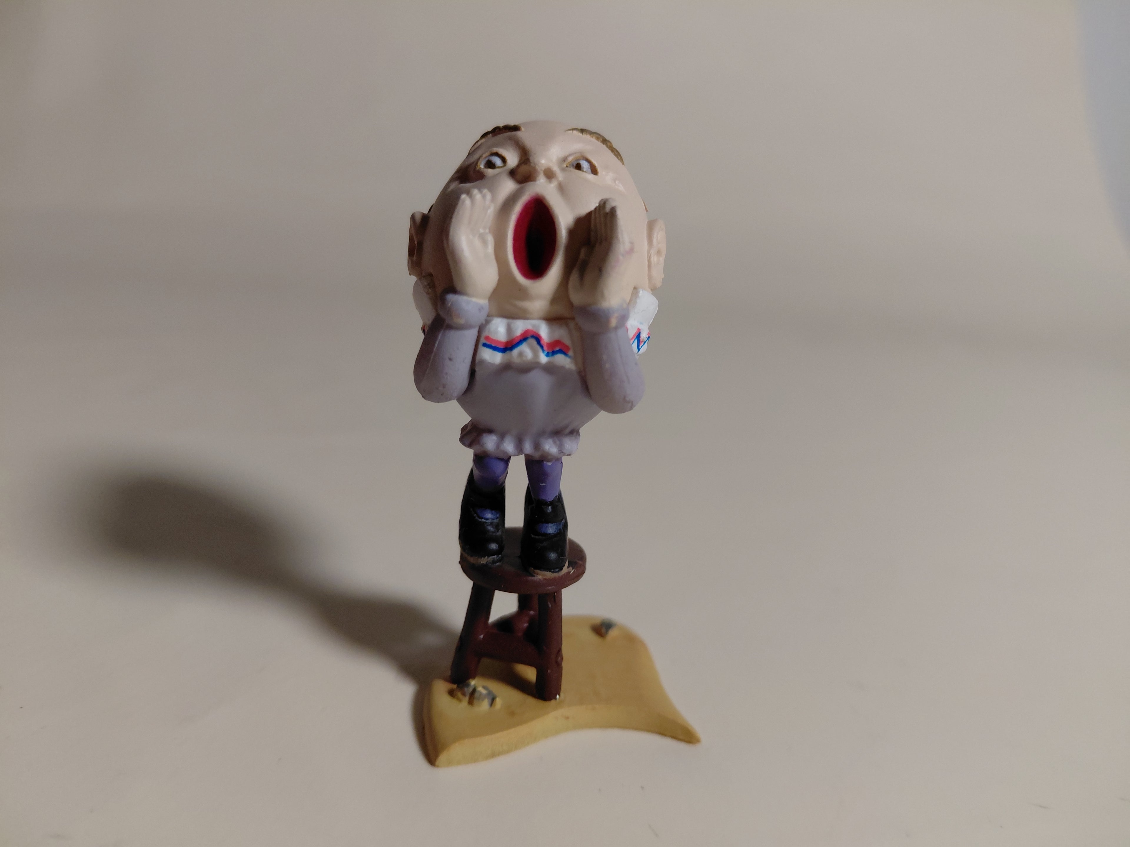 Humpty Dumpty from "Alice in the Land of Dolls Part 3: Alice's Figure Collection"