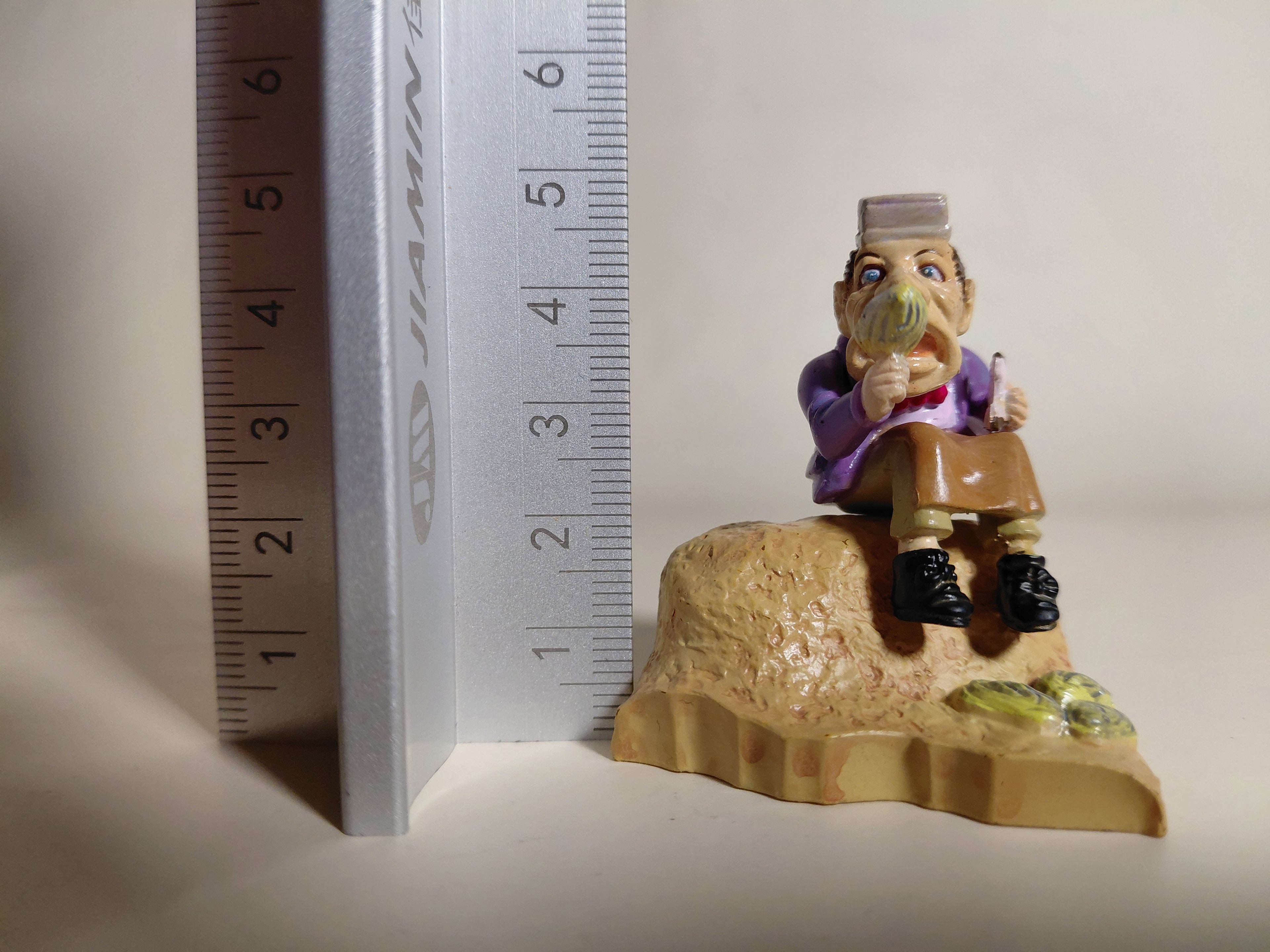 The Carpenter from "Alice in the Land of Dolls Part 3: Alice's Figure Collection"