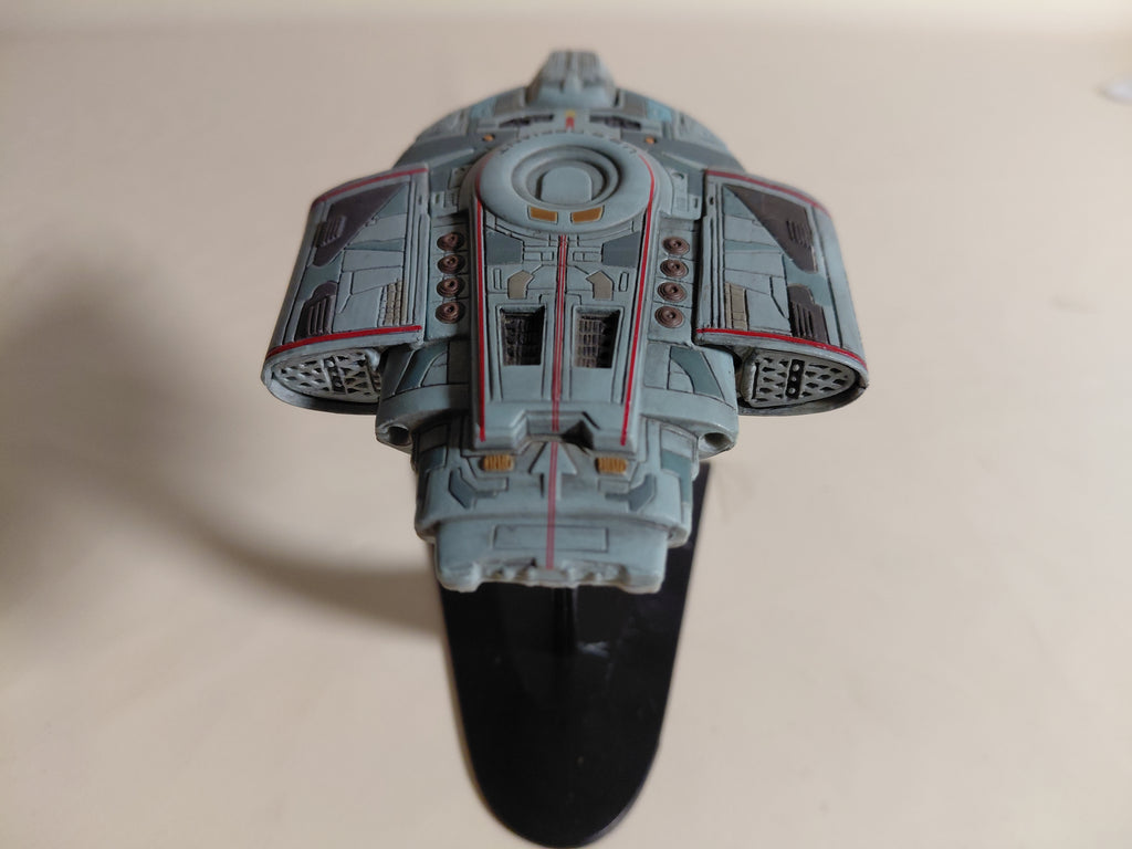 Star Trek USS Defiant NX 74205 Collectible Display spaceship
