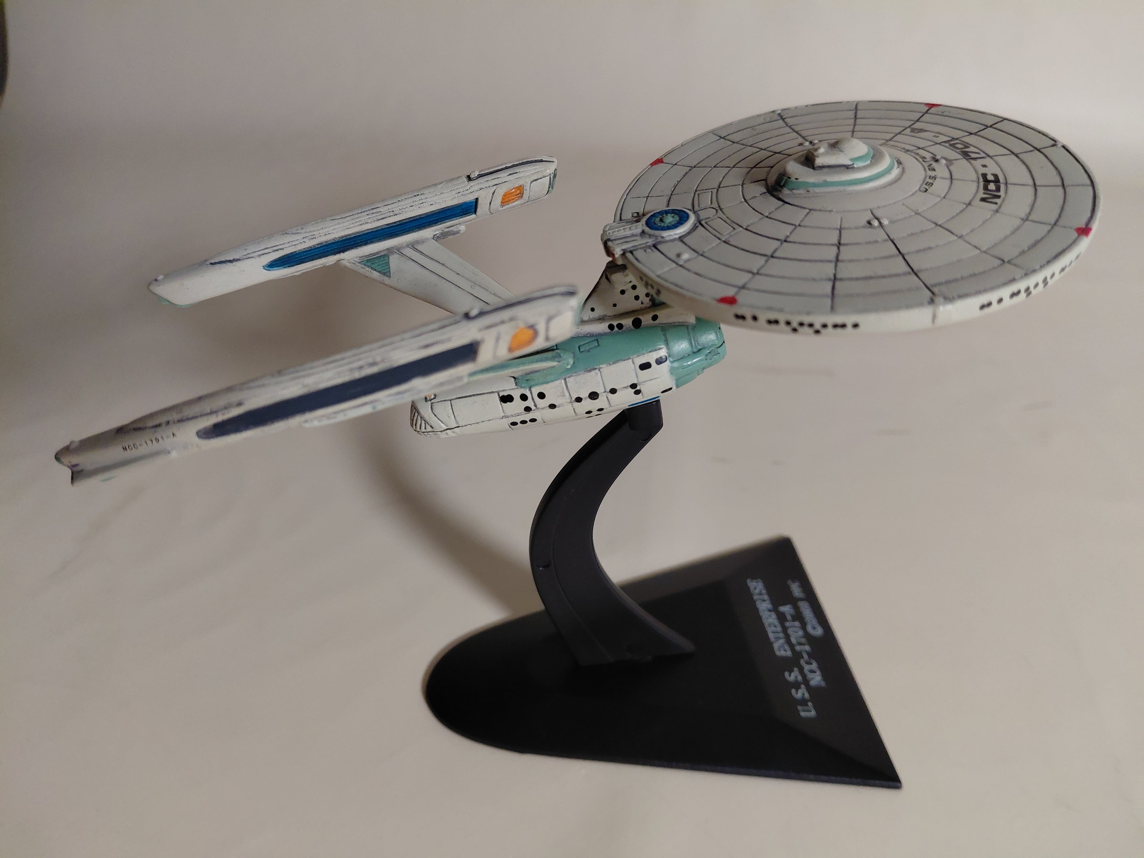 Star Trek Future USS Enterprise NCC-1701-A Spaceship figure Furuta Japan