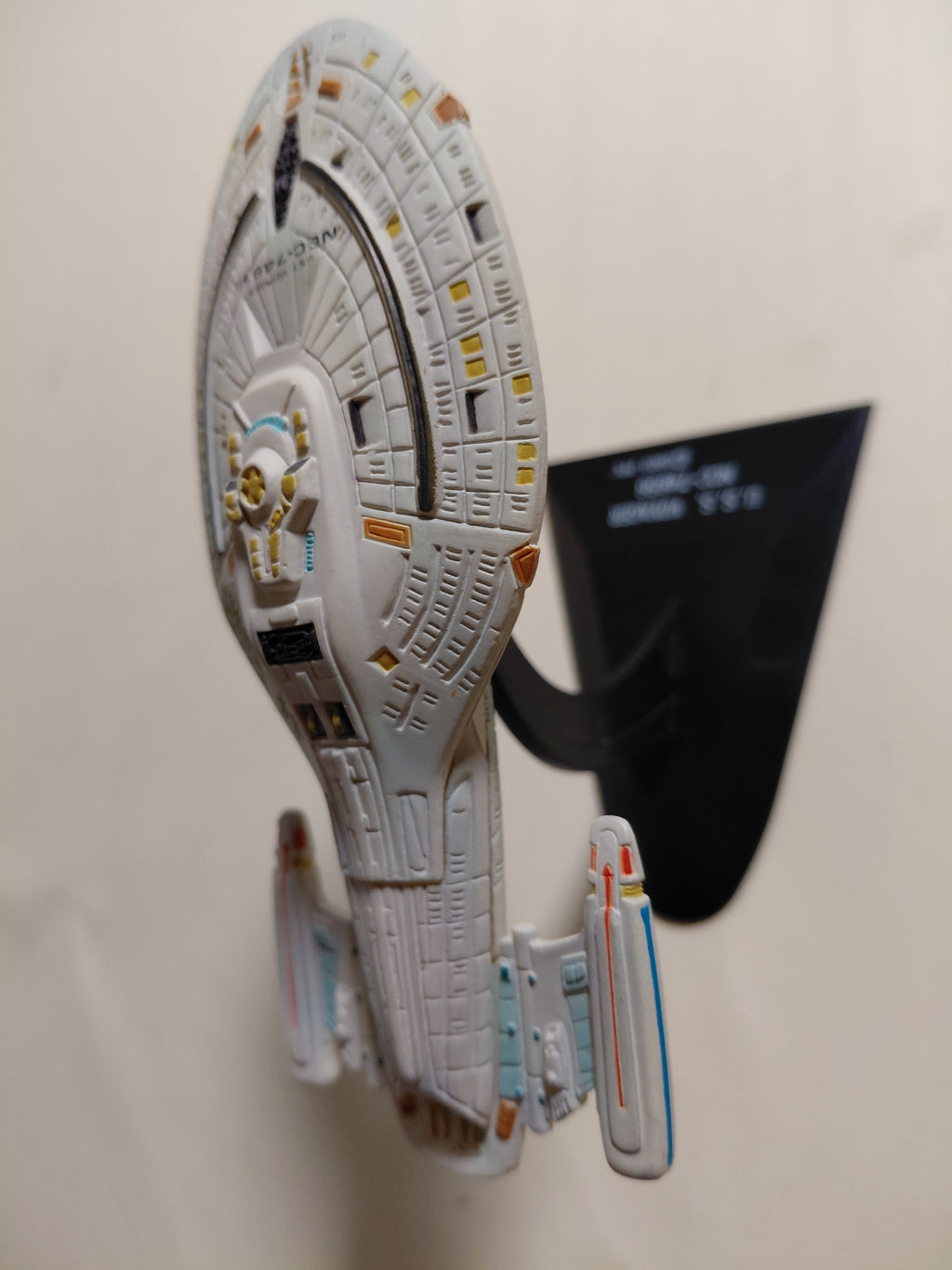 STAR TREK NCC-74656 U.S.S. Voyager Furuta JAPAN