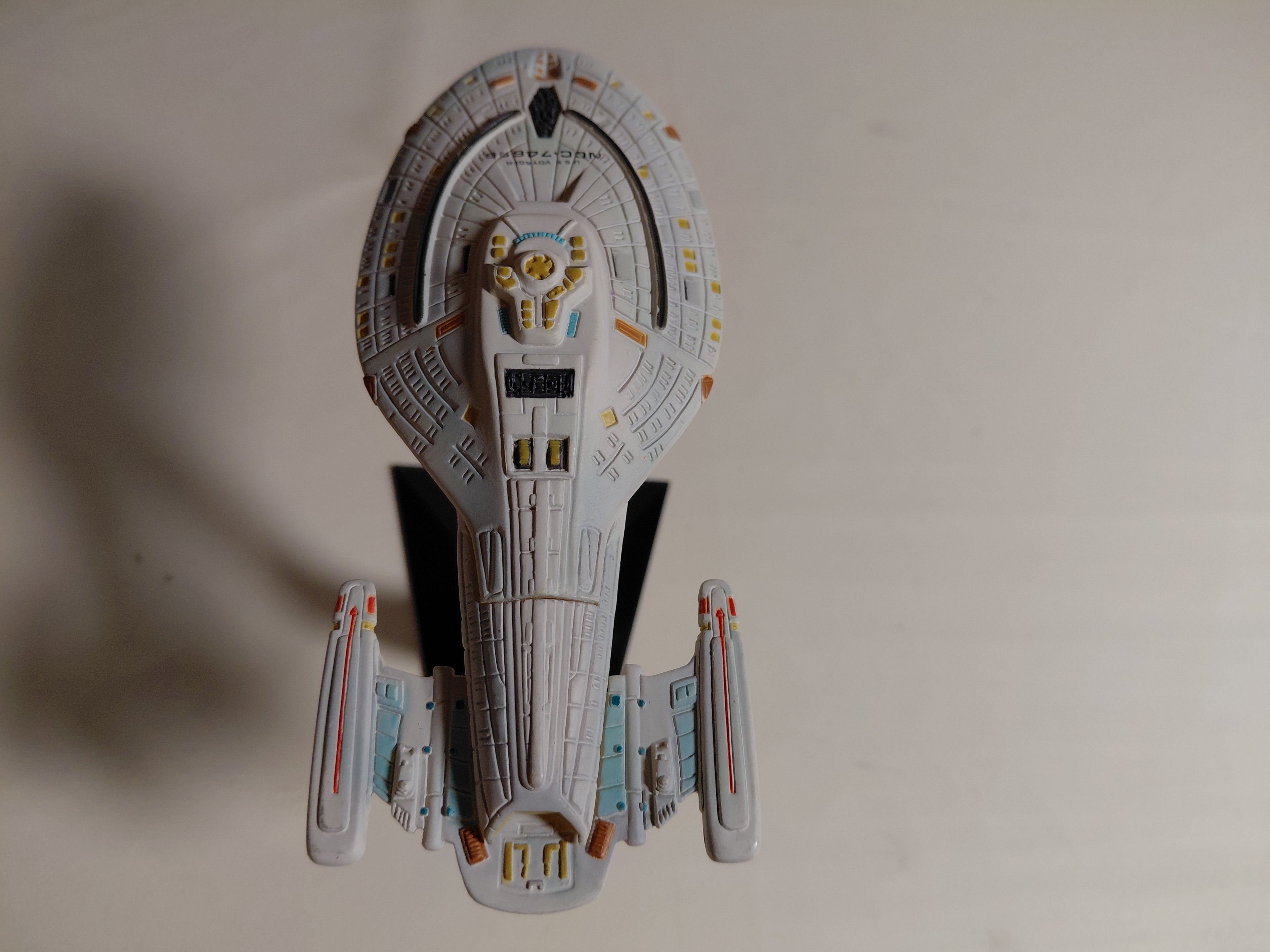 STAR TREK NCC-74656 U.S.S. Voyager Furuta JAPAN
