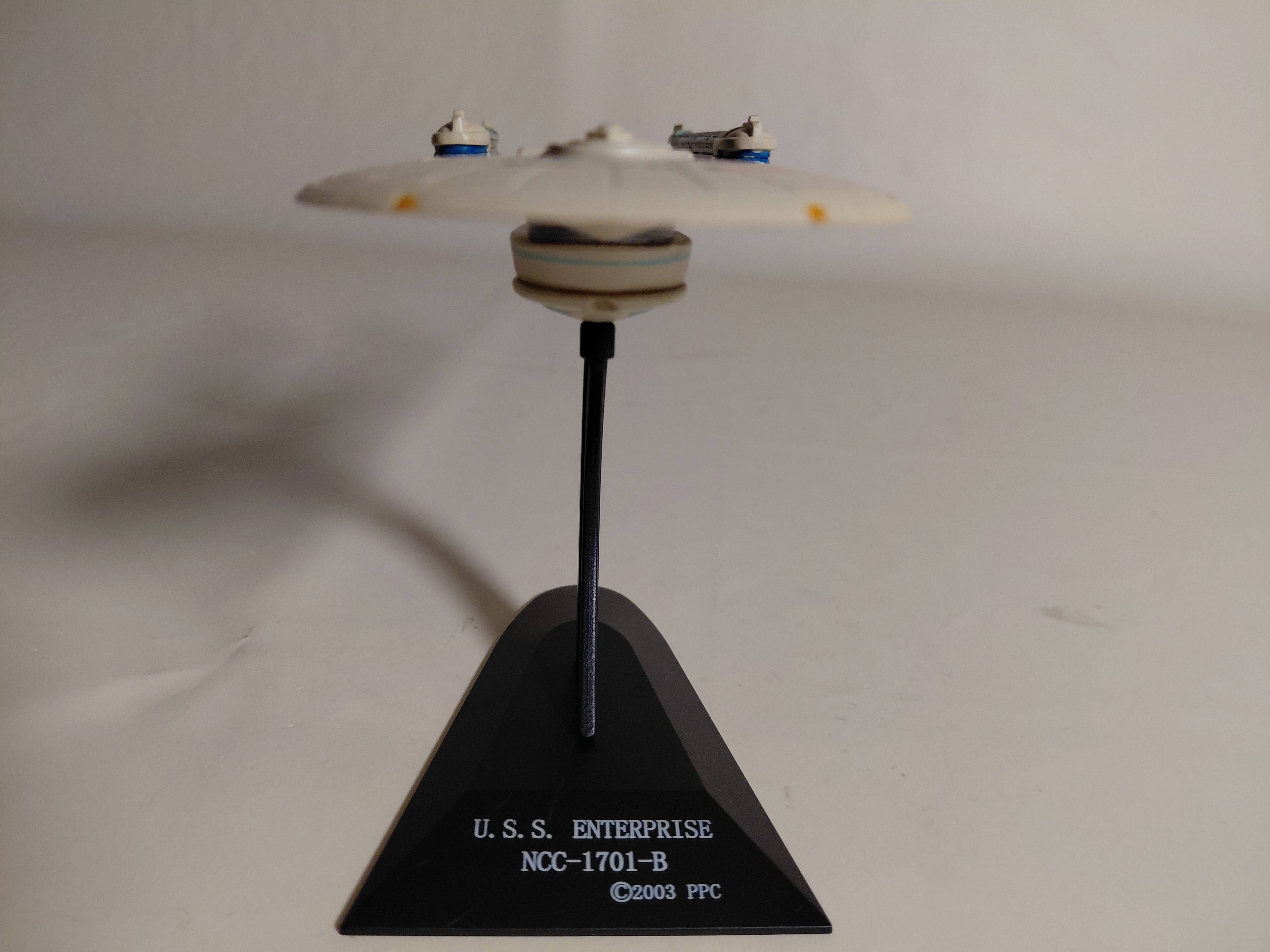 STAR TREK NCC-1701 U.S.S. ENTERPRISE -B Furuta JAPAN