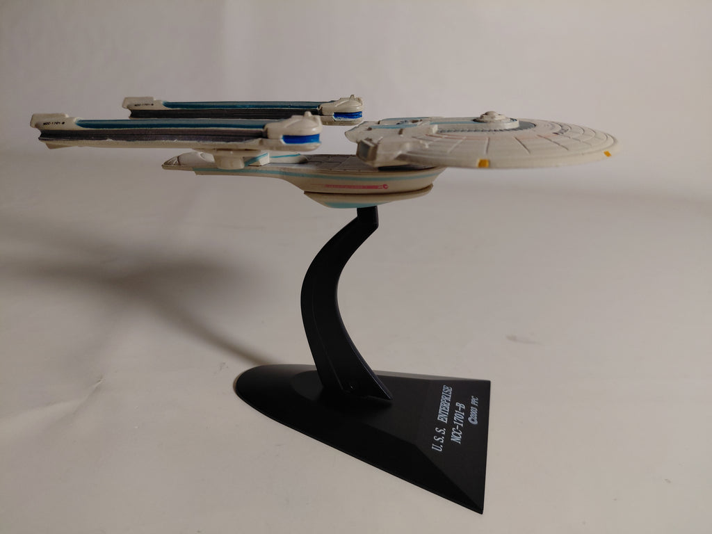 STAR TREK NCC-1701 U.S.S. ENTERPRISE -B Furuta JAPAN