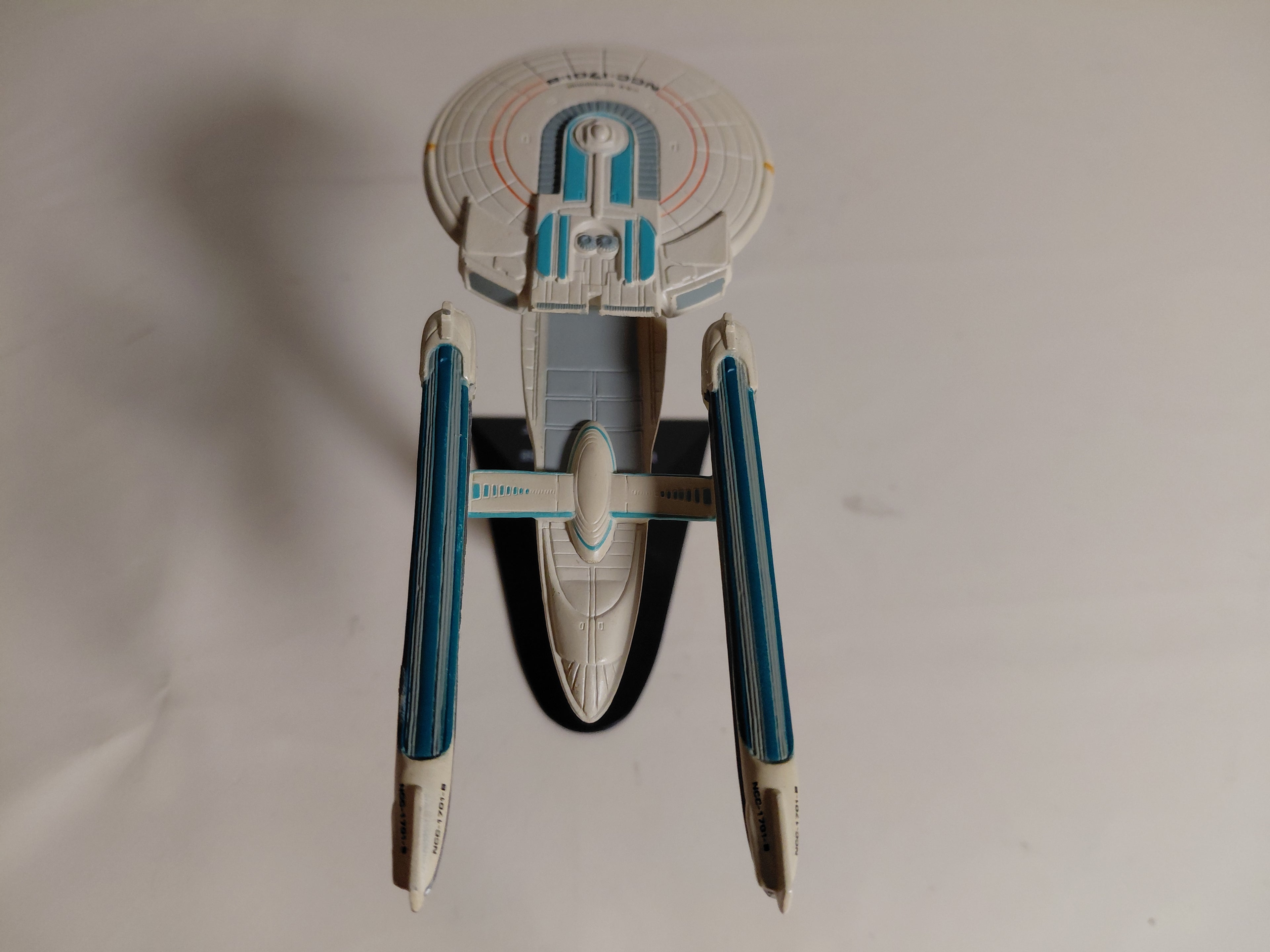 STAR TREK NCC-1701 U.S.S. ENTERPRISE -B Furuta JAPAN