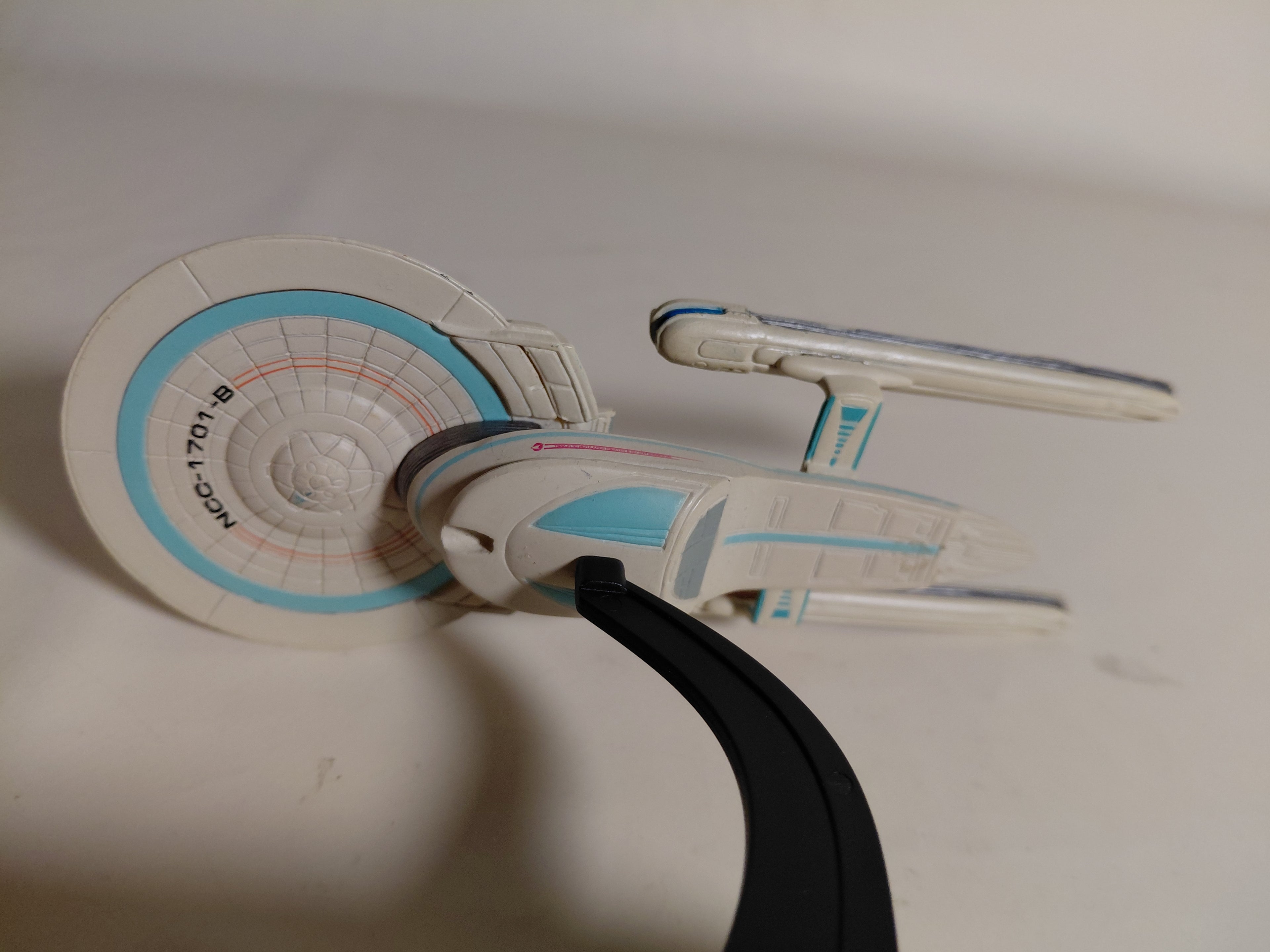 STAR TREK NCC-1701 U.S.S. ENTERPRISE -B Furuta JAPAN