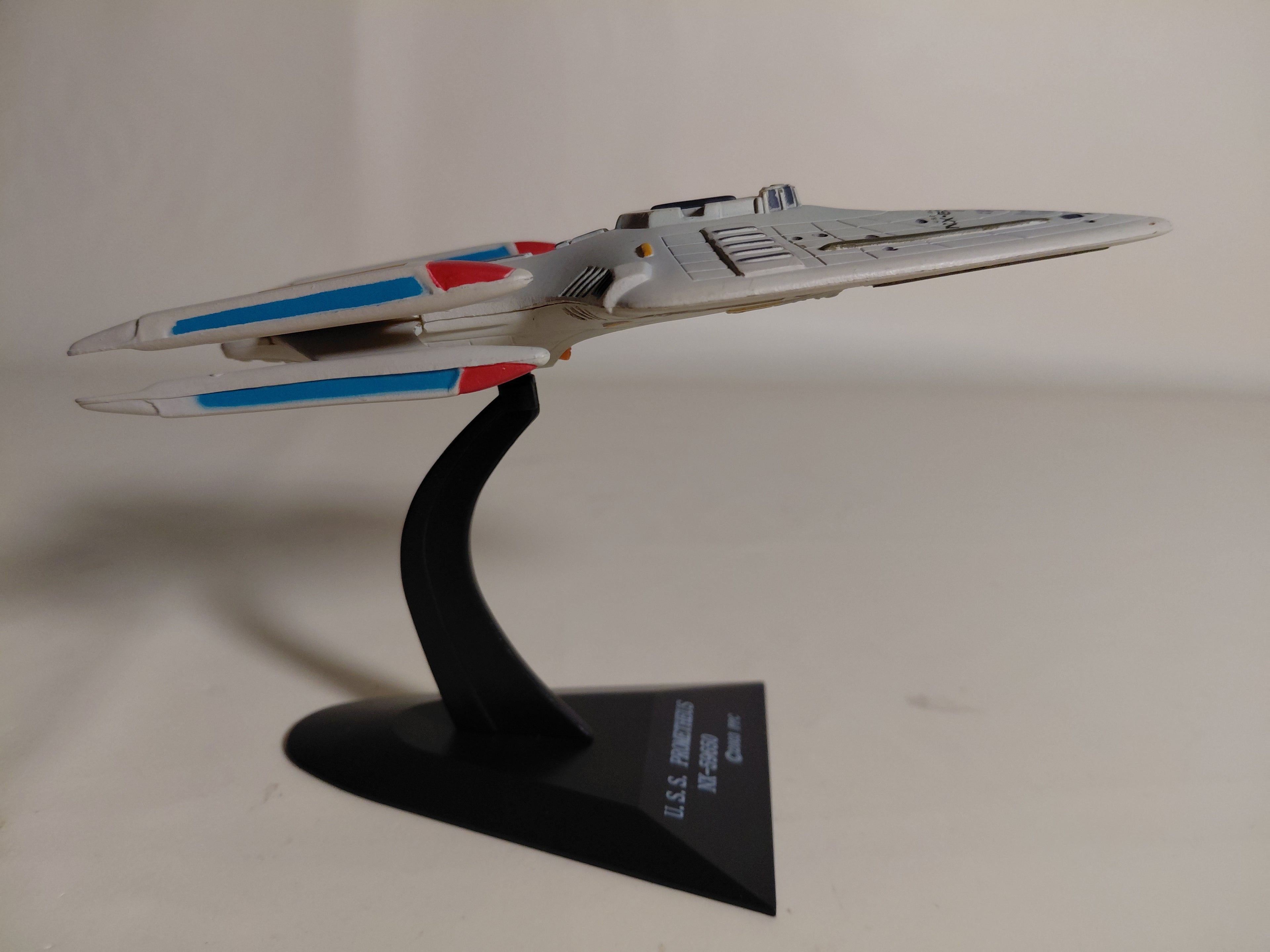 Star Trek USS Prometheus NX 59650 Collectible Display spaceship