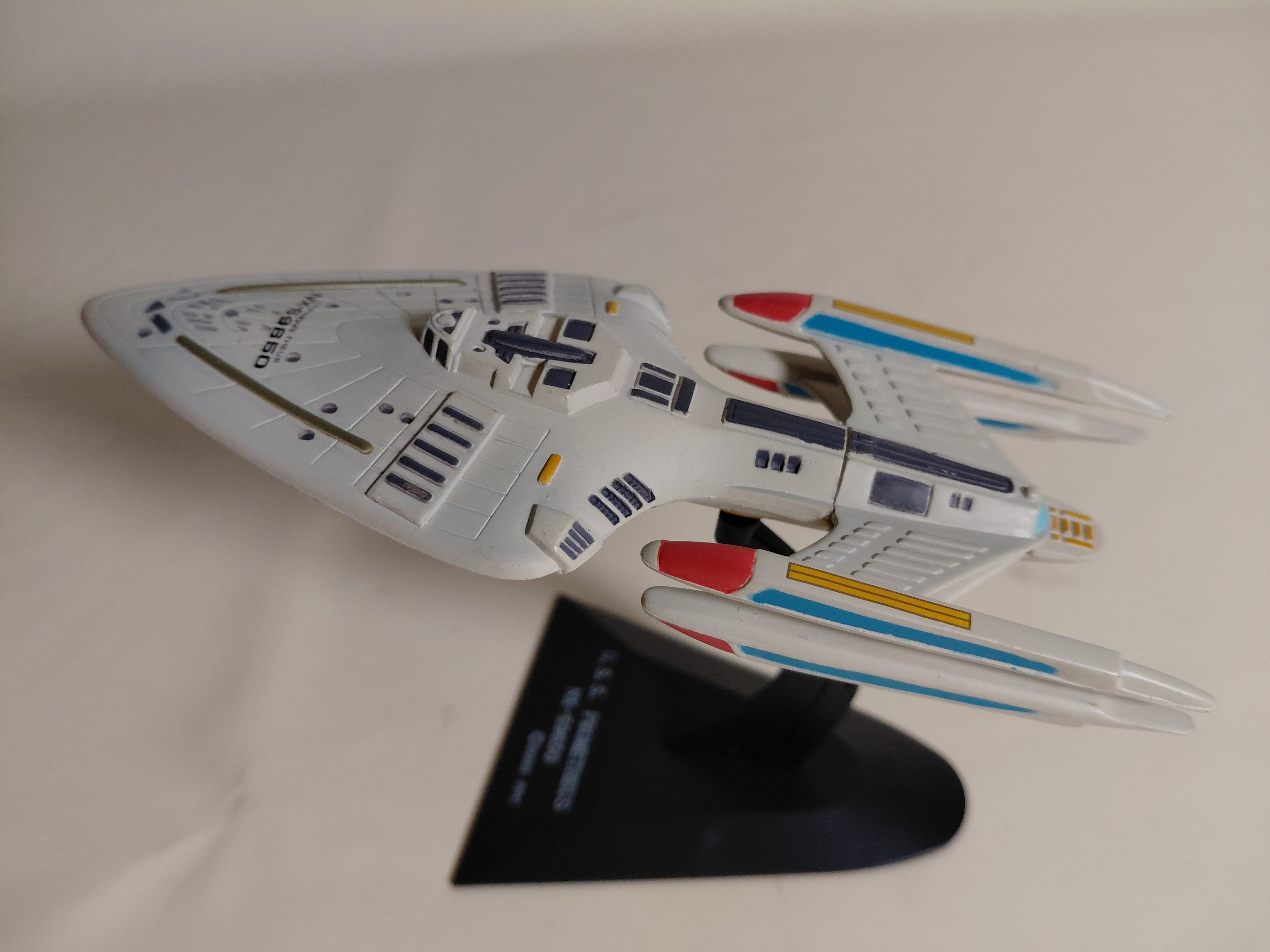 Star Trek USS Prometheus NX 59650 Collectible Display spaceship