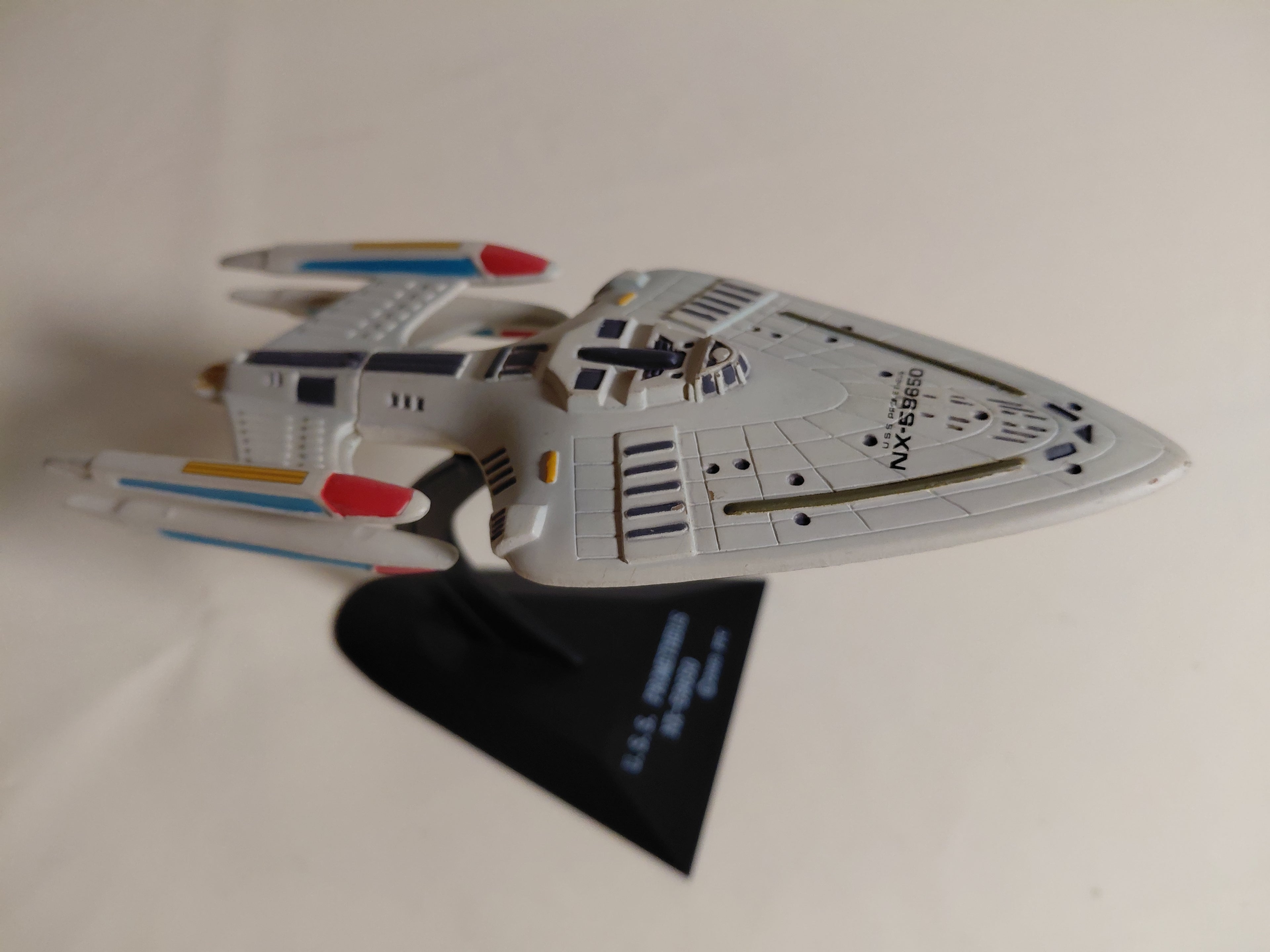 Star Trek USS Prometheus NX 59650 Collectible Display spaceship