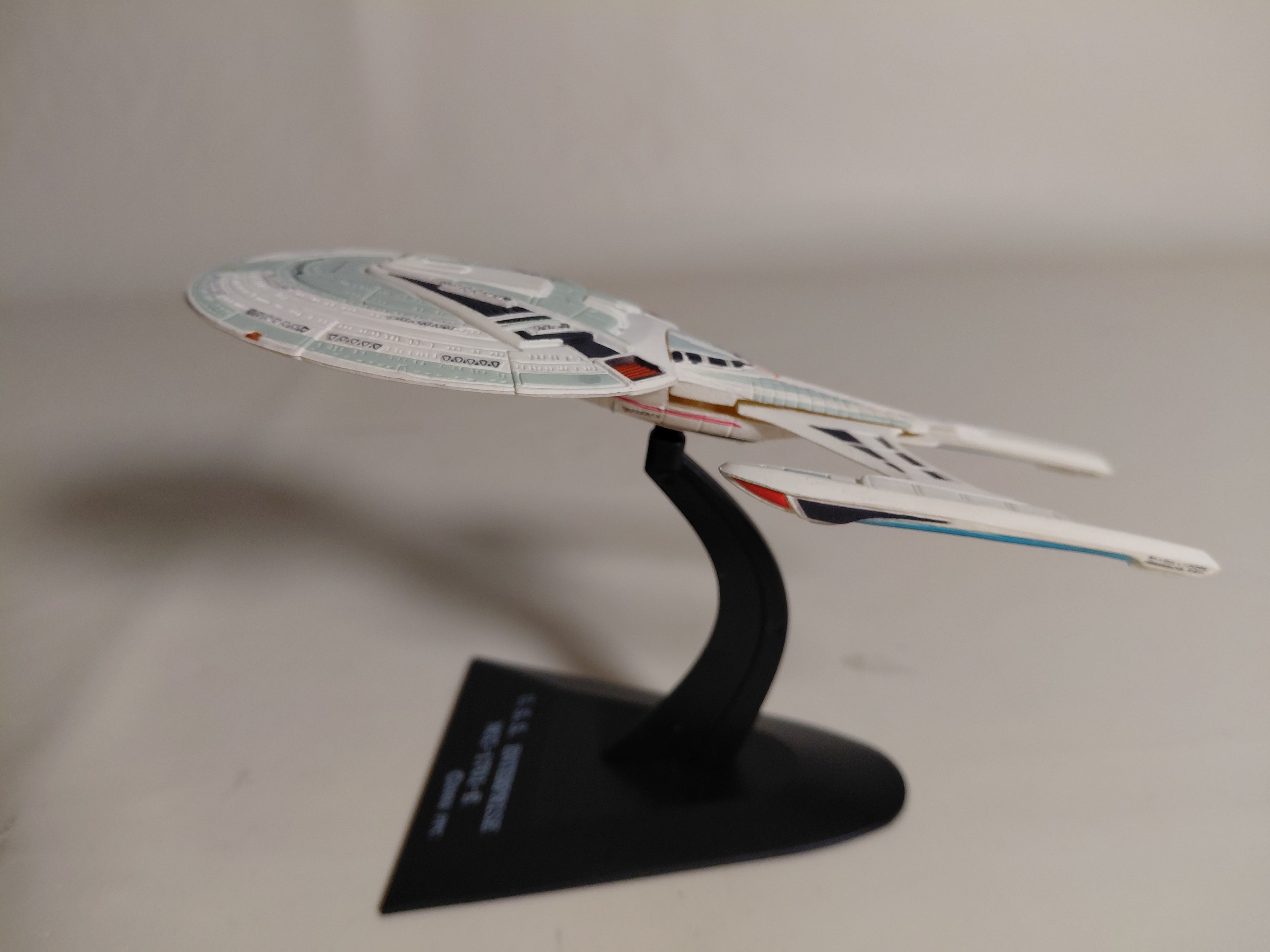 Star Trek USS Enterprise NCC-1701-E 2003 Display spaceship