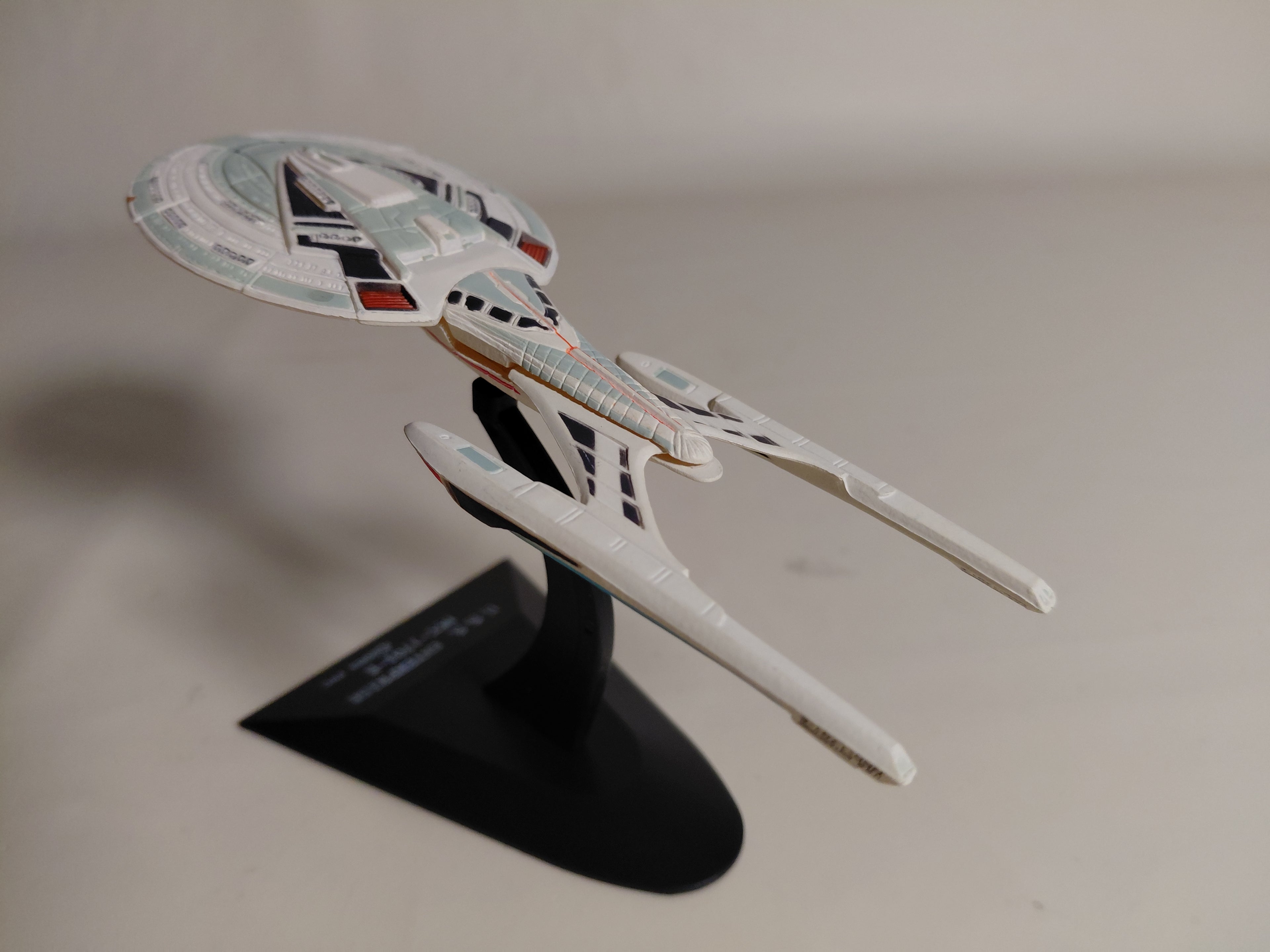 Star Trek USS Enterprise NCC-1701-E 2003 Display spaceship