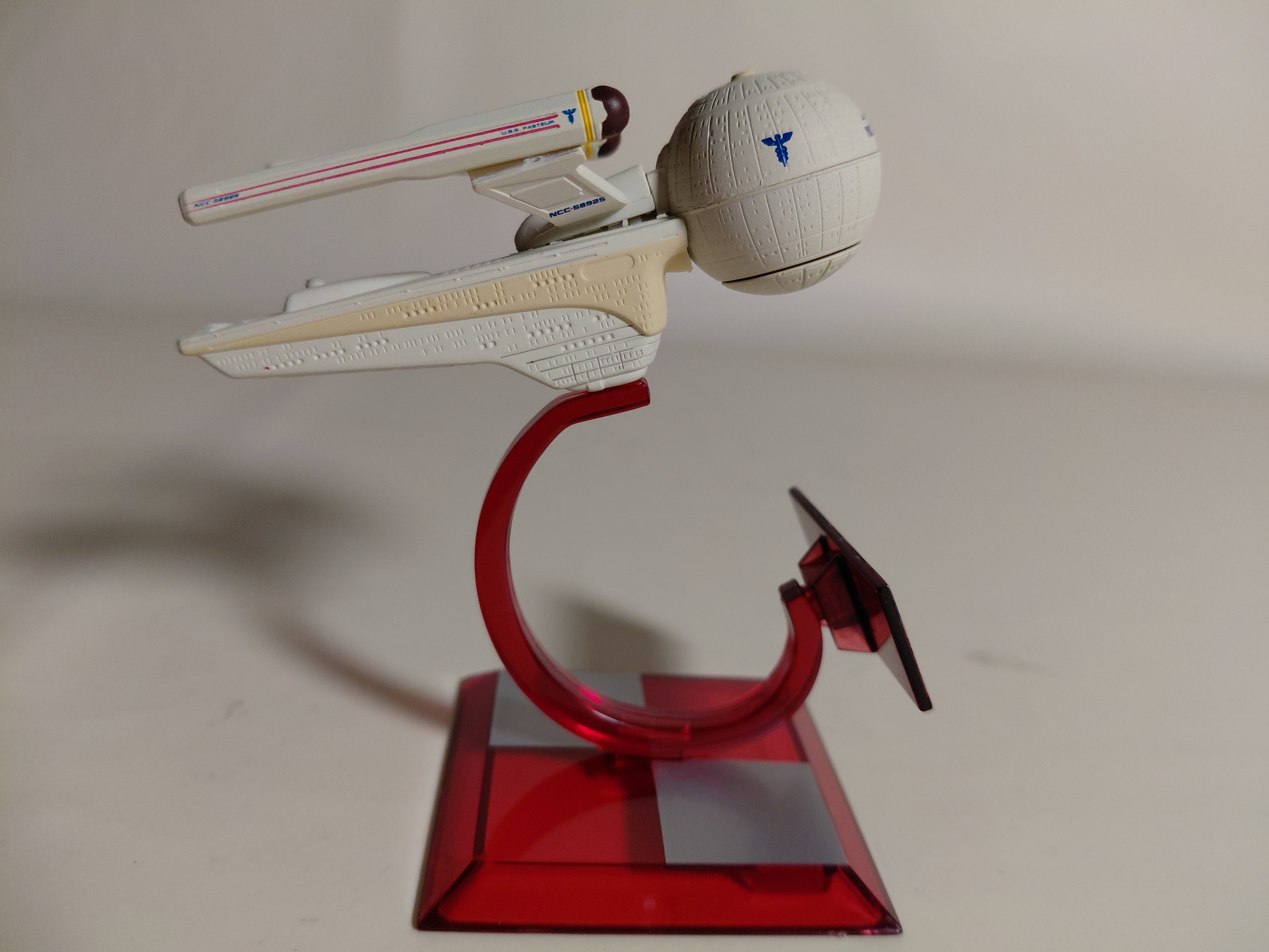 Furuta Star Trek Vol 3 Beta Series No.2 U.S.S. Pasteur NCC-58925 Miniature