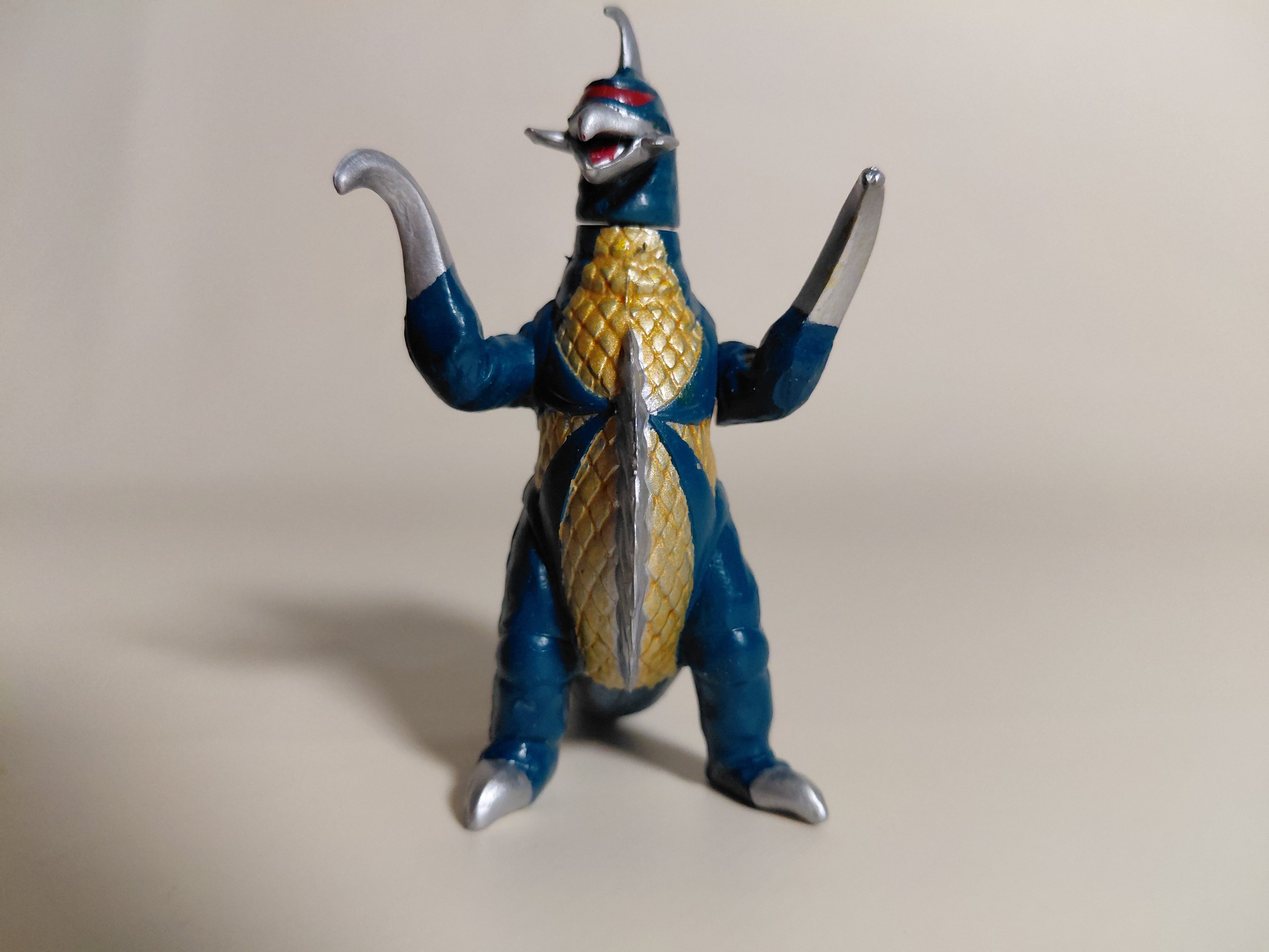 1998 BANDAI Godzilla Gigan 72' Figure HG Gashapon