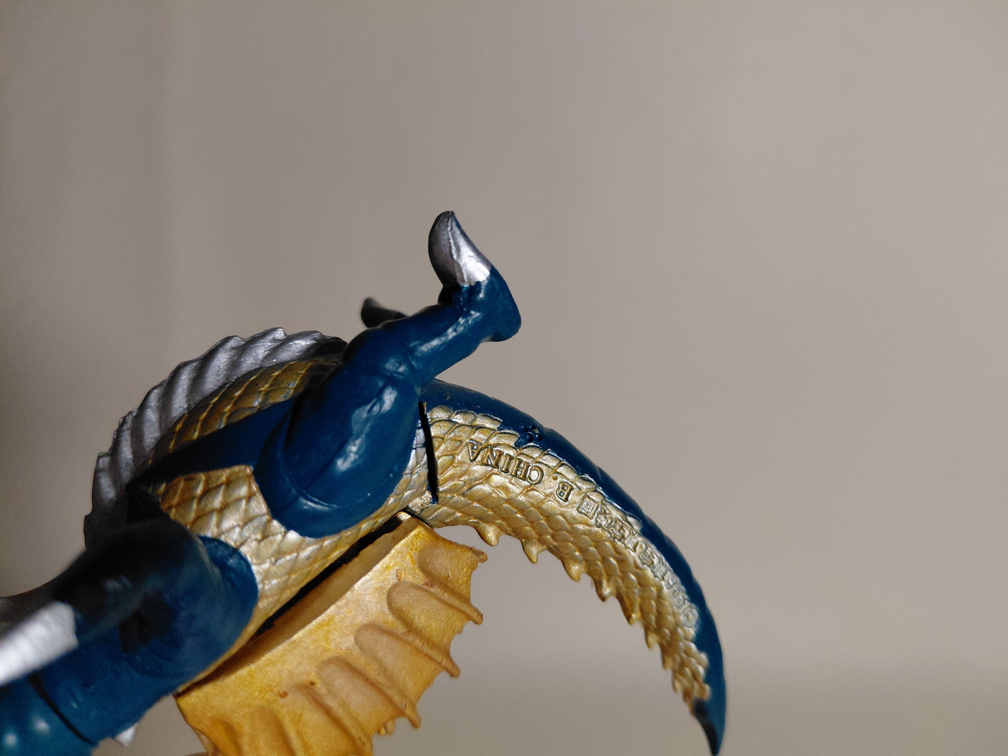 1998 BANDAI Godzilla Gigan 72' Figure HG Gashapon