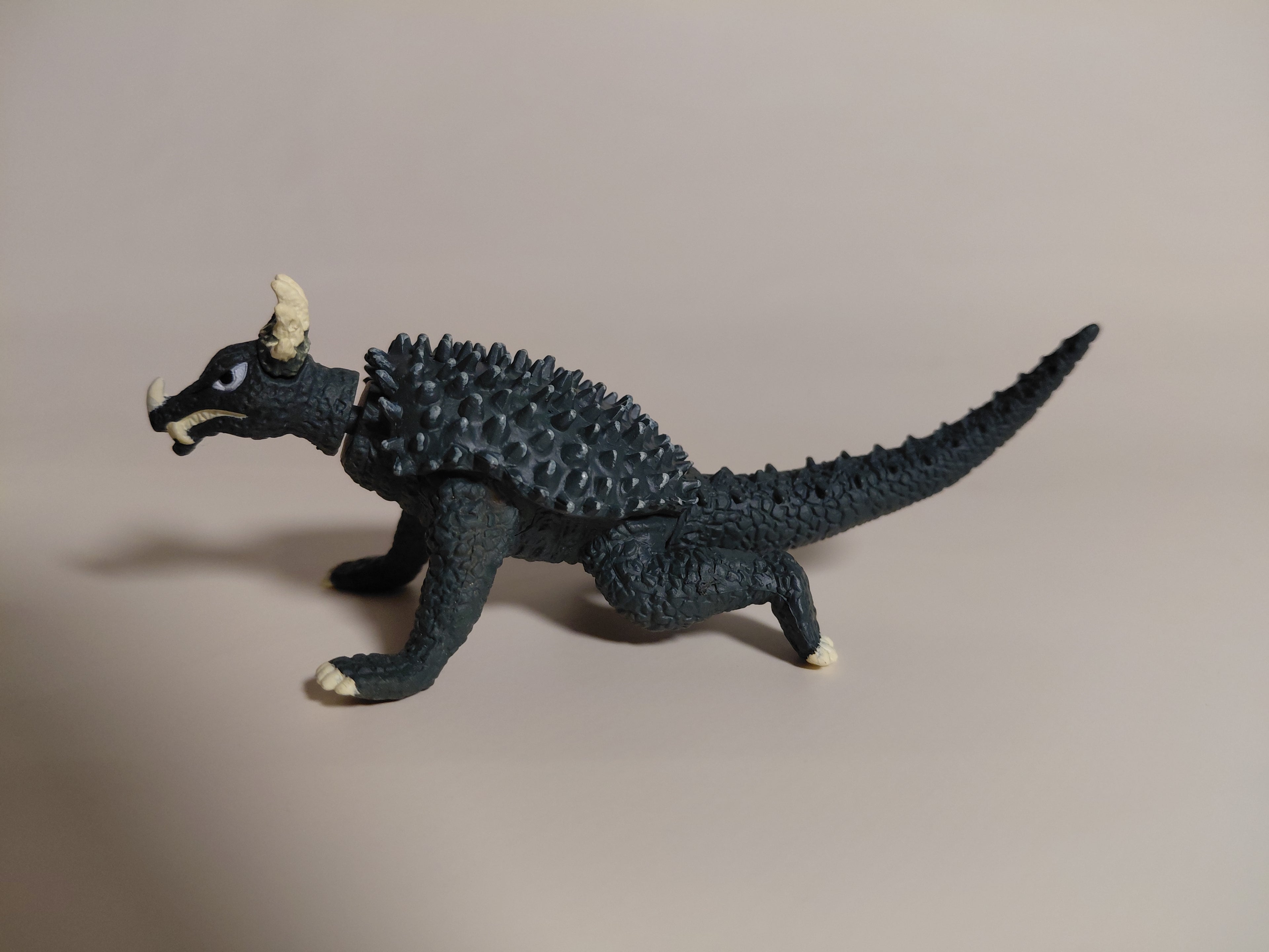 1998 Godzilla 1.5"Anguirus Kaiju Monster Mini Figure Bandai Toho