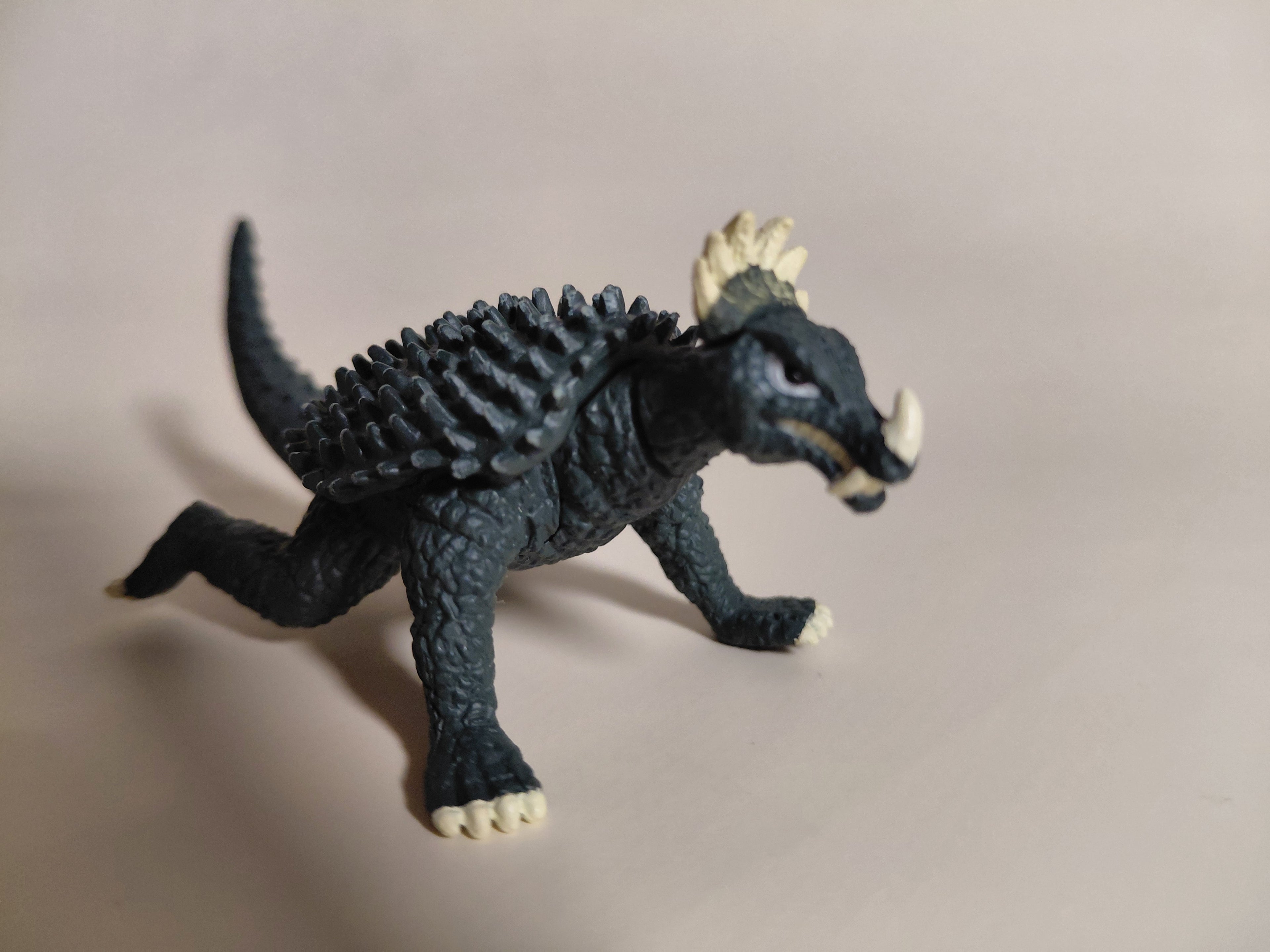 1998 Godzilla 1.5"Anguirus Kaiju Monster Mini Figure Bandai Toho