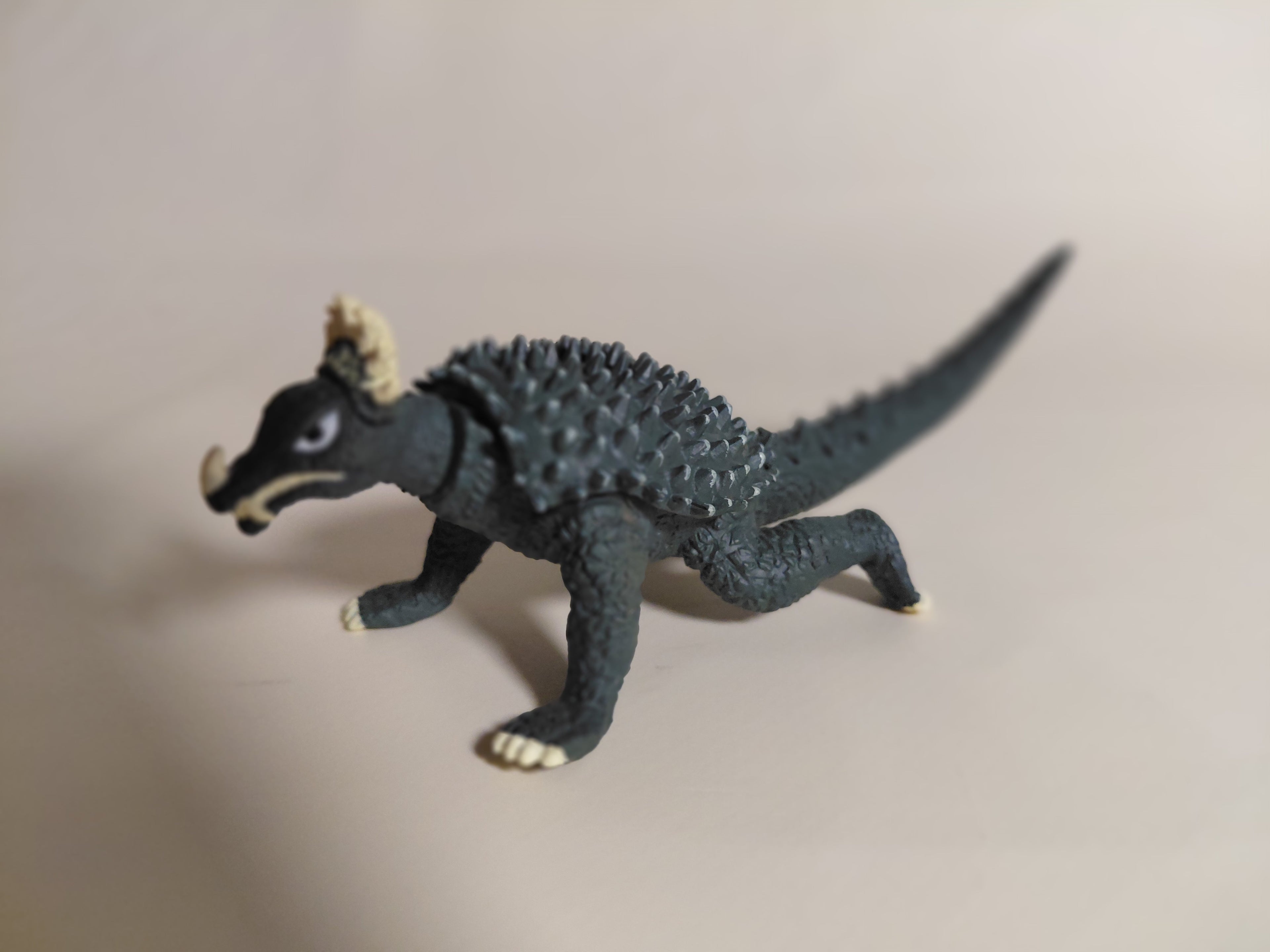 1998 Godzilla 1.5"Anguirus Kaiju Monster Mini Figure Bandai Toho