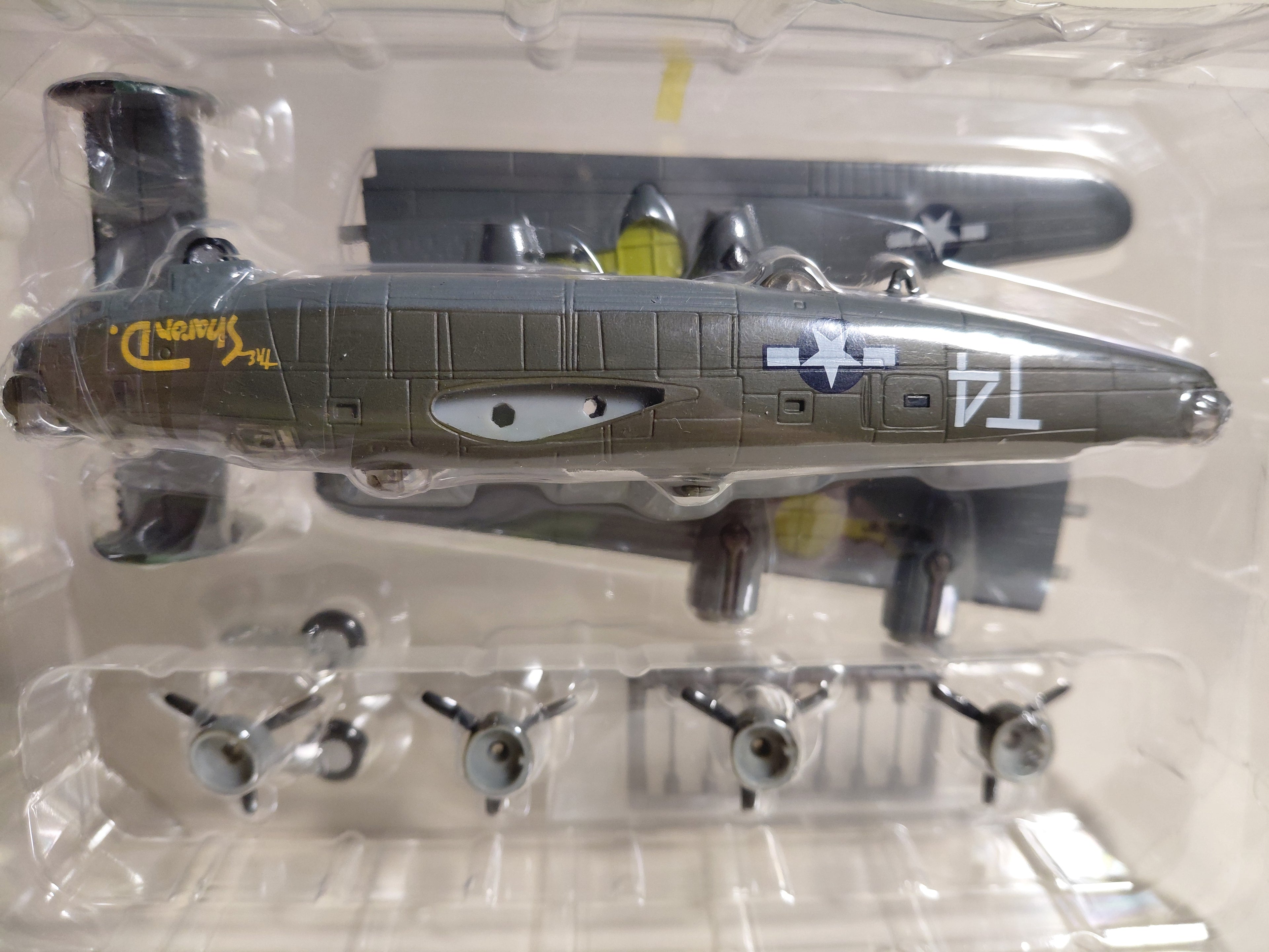 1/144 CafeReo B-24J Liberator USAF "FOIL PROOF" 735th Bomber BIG BIRD.1