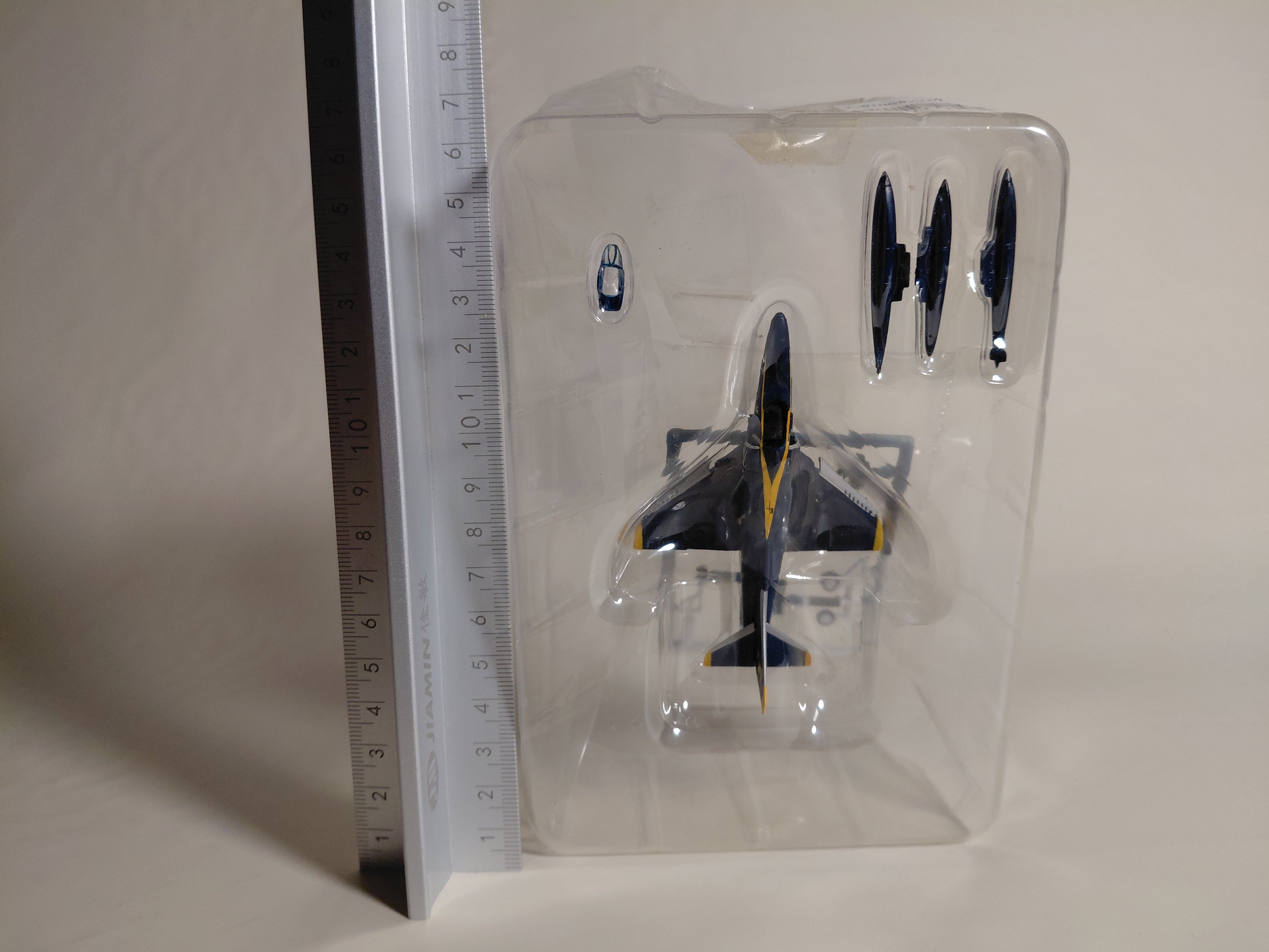 A-4F SKYHAWK "Blue Angels #3" 1/144 Jwings Cafereo