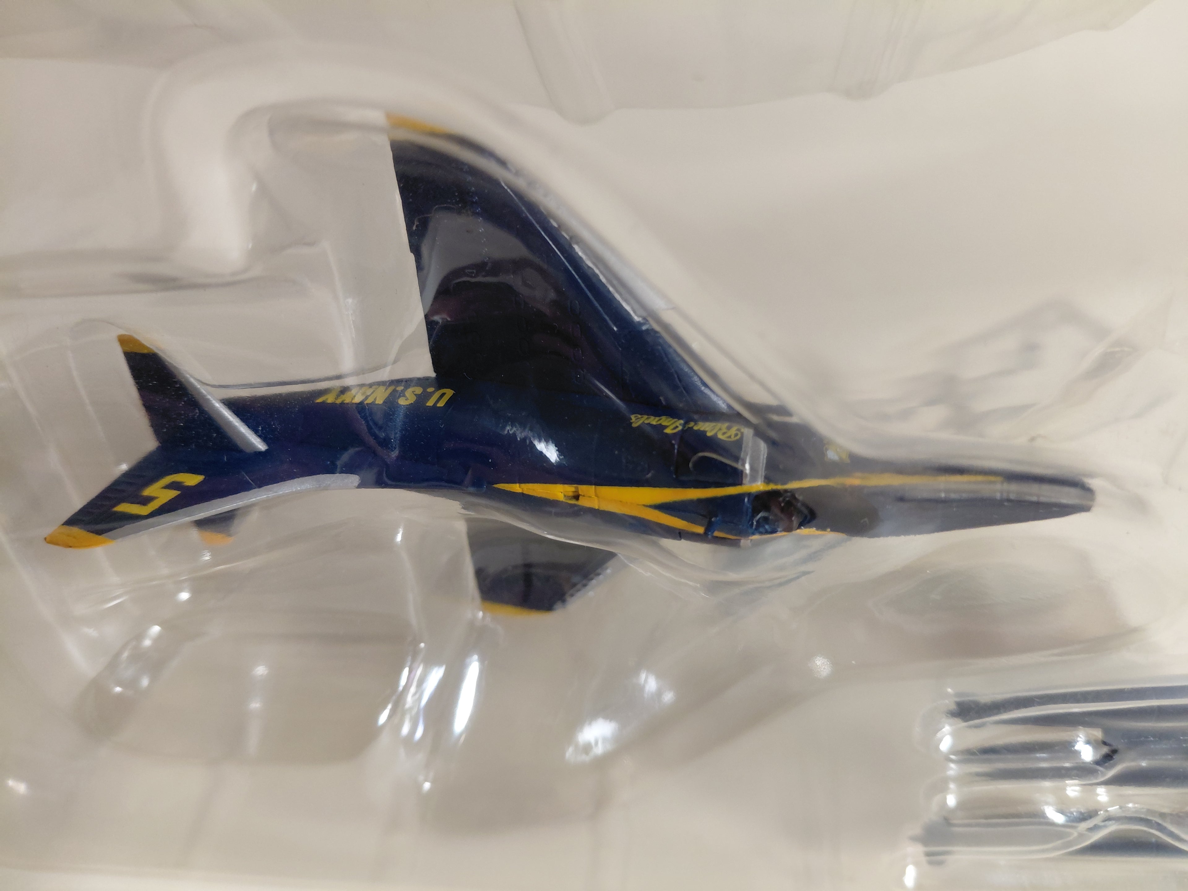 A-4F SKYHAWK "Blue Angels #3" 1/144 Jwings Cafereo