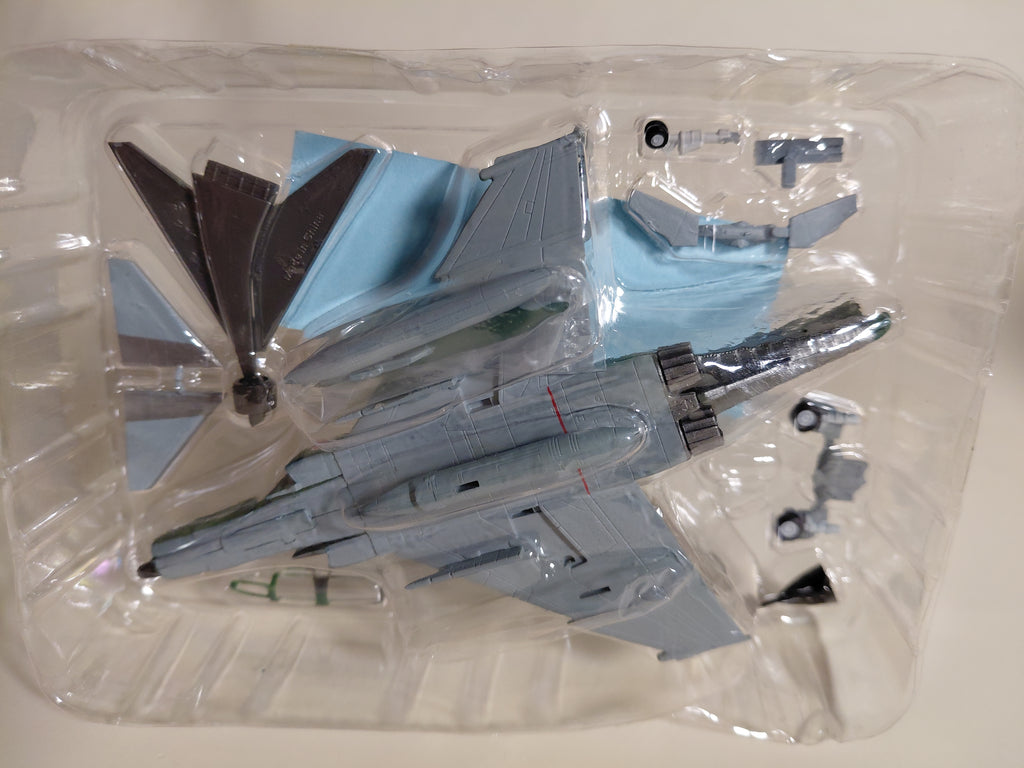 RF-4EJ 1/144 F-toys #2S Reconnaissance Squadron 501SQ Hyakuri Air Base, Ibaraki Prefecture, Japan Air Self-Defense Force, Wings of Japan Collection