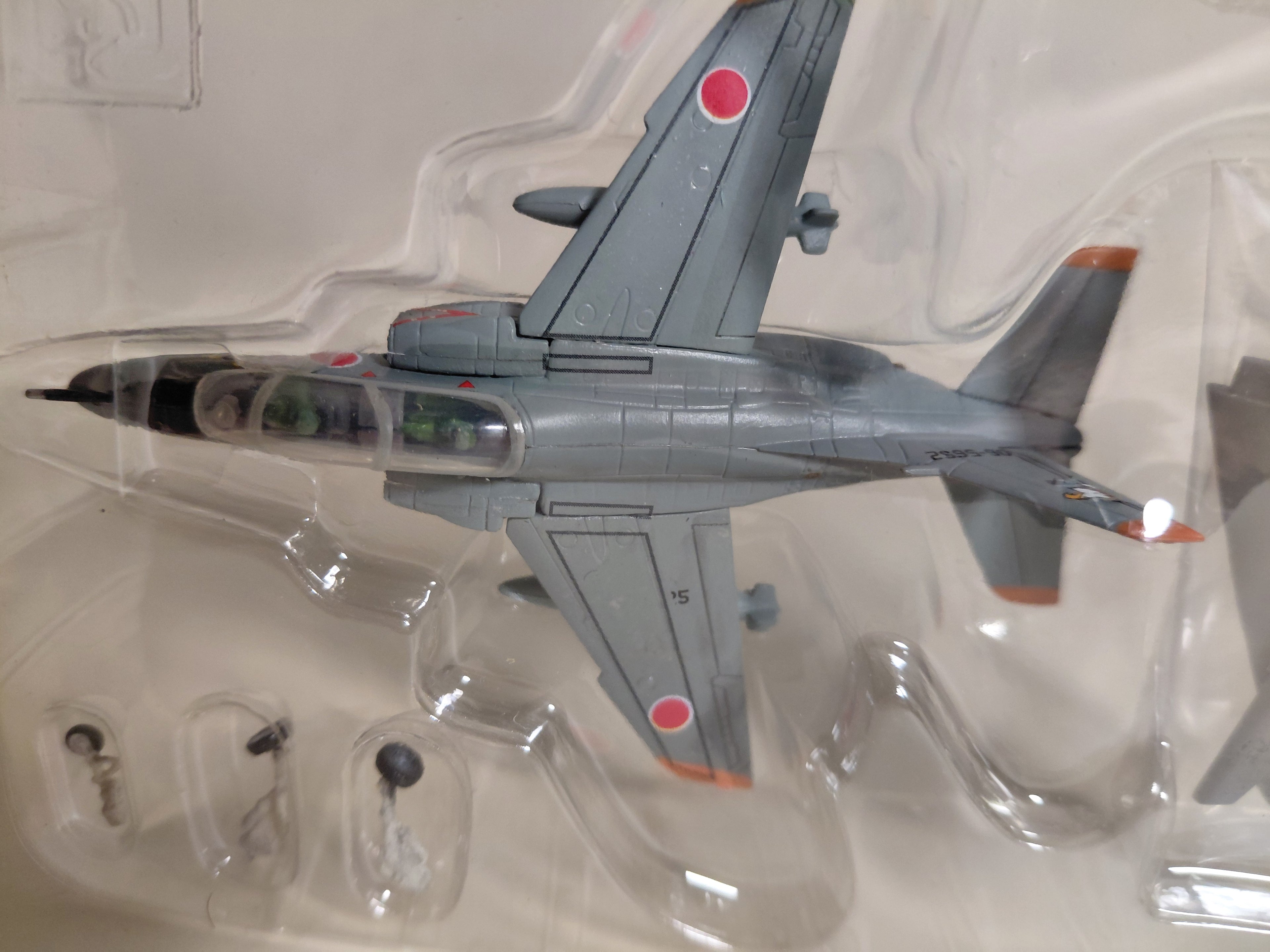 F-toys 1/144 Acroteam-Collection " T-4 (204th Squadron, JASDF) " FA-1B