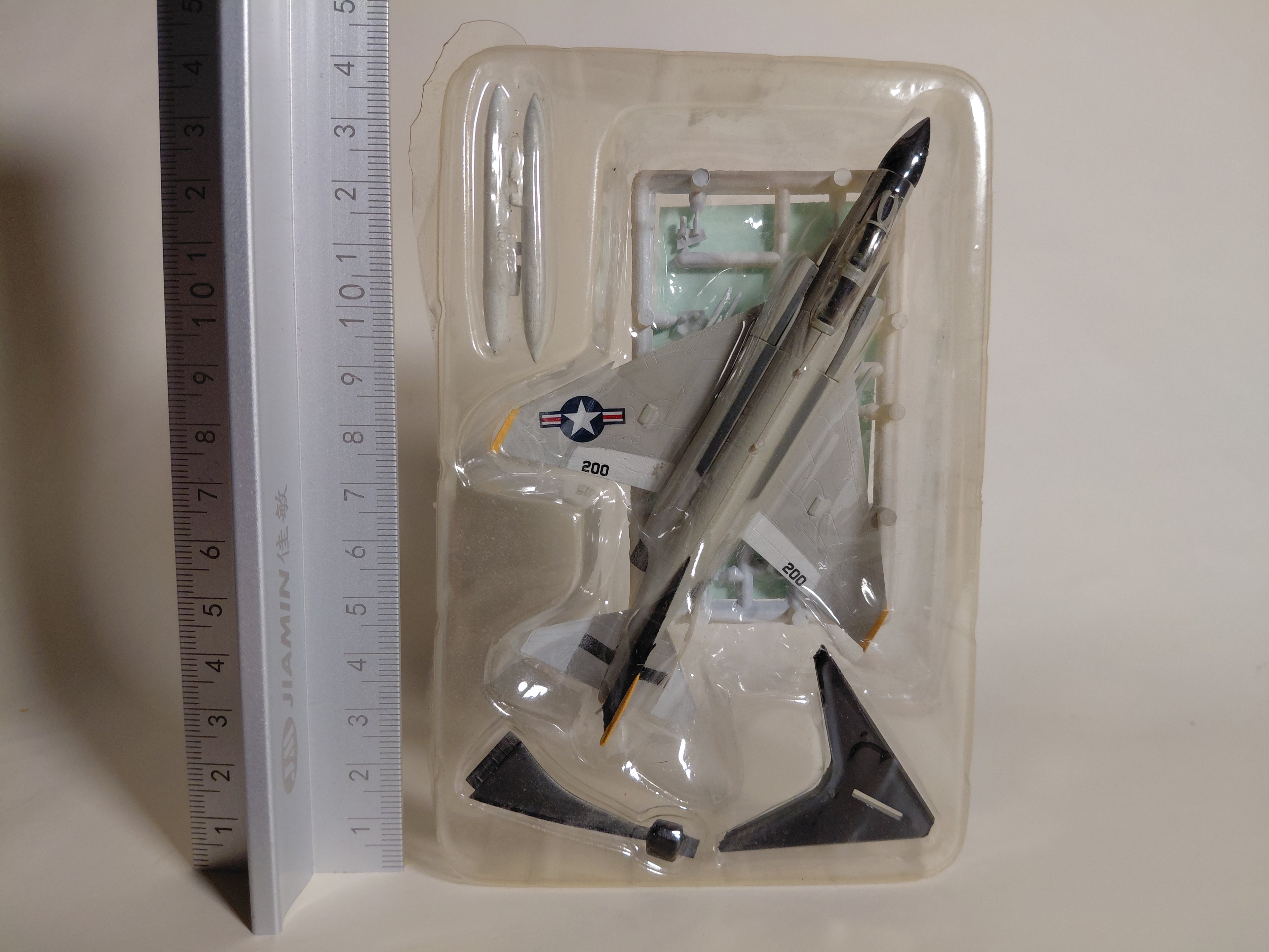 1/144 F-toys F-4J Phantom II VF-84 Jolly Rogers U.S.NAVY Select 1. #7