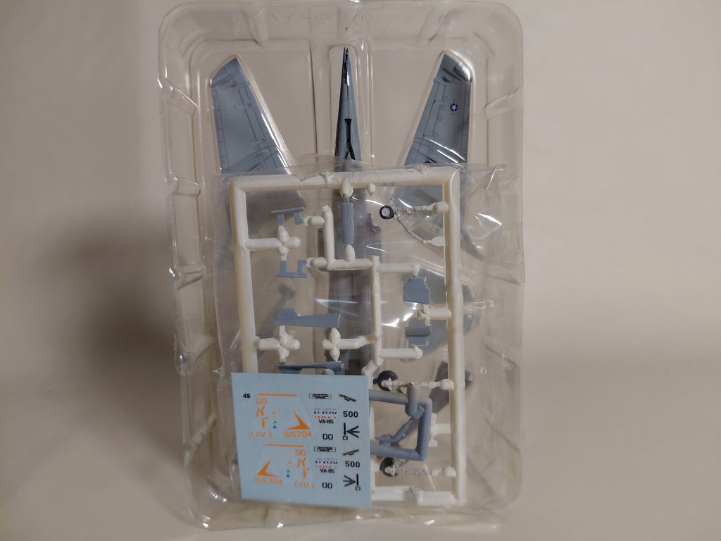 1/144 F-toys A-6E Intruder U.S.NAVY MIDWAY Carrier-Based Aircraft U.S.NAVY1.(4S)