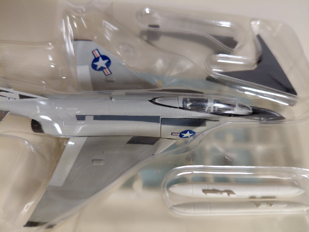 1/144 F-4J Phantom II #2A VF-96 with Aircraft Carrier Constation, 1972 Airplane Kit Collection, F-Toys, US Navy
