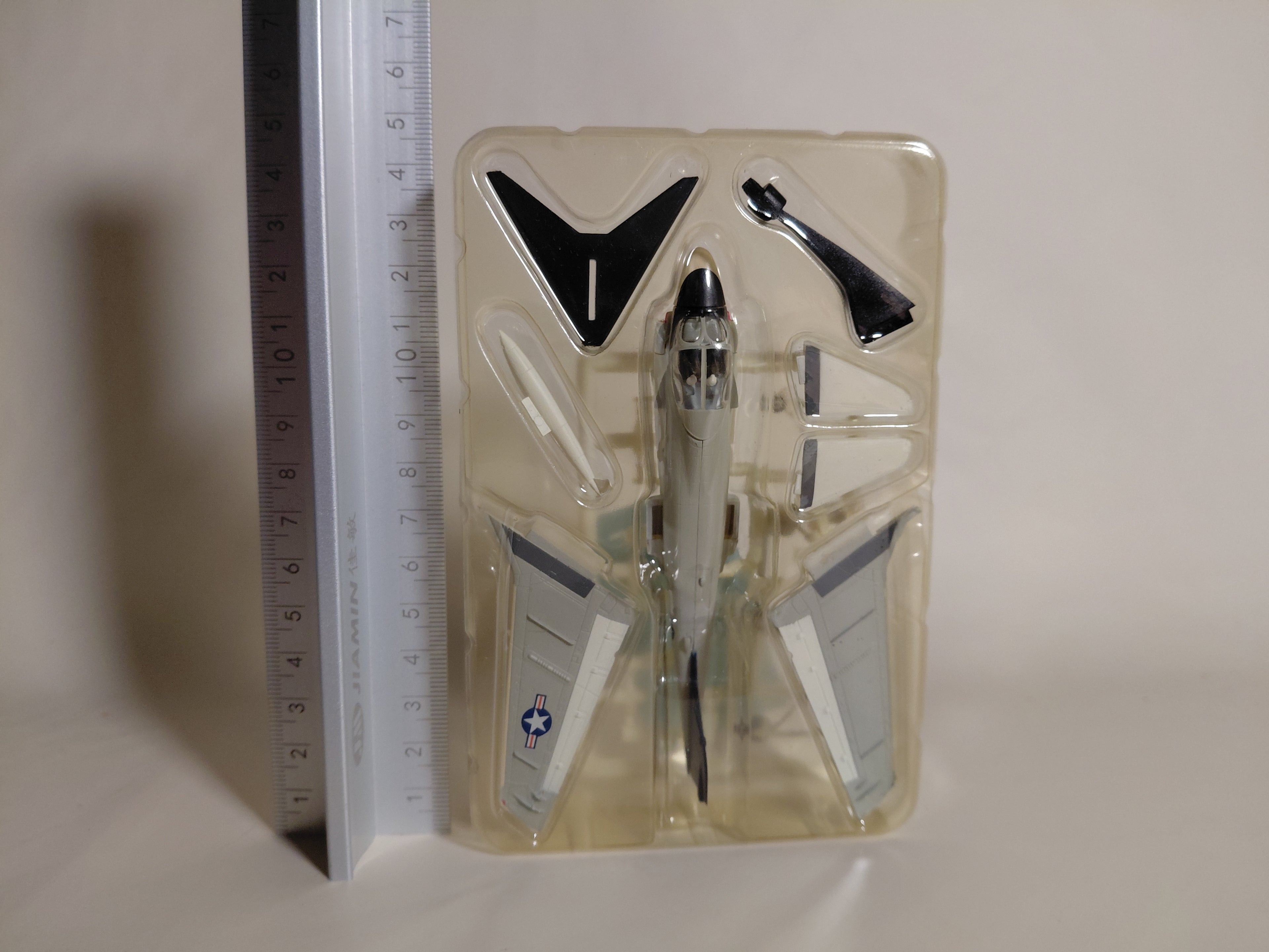 1/144 F-toys A-6E Intruder U.S.Marine Carrier-Based Aircraft U.S.NAVY Col 1.(4B)