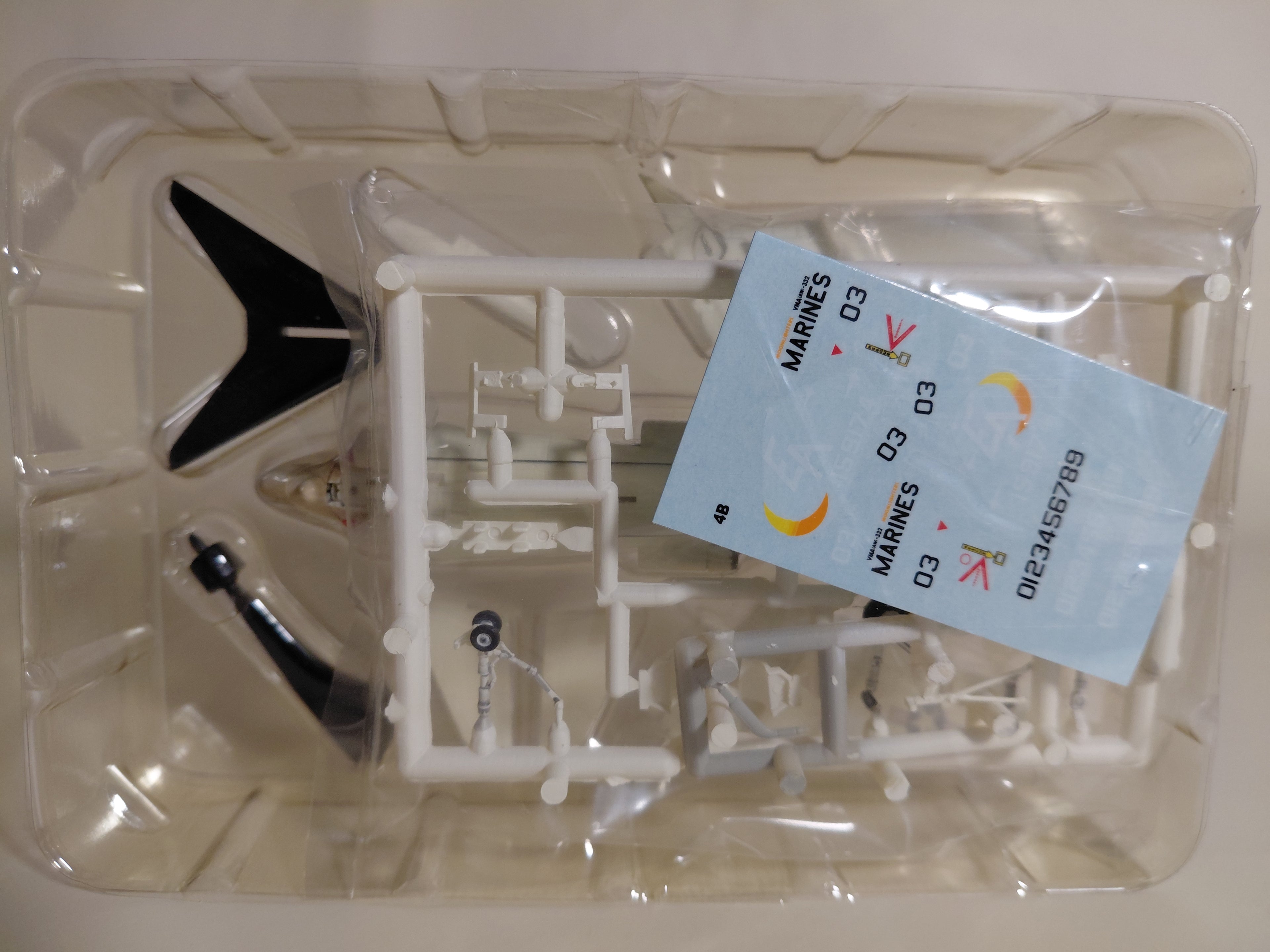 1/144 F-toys A-6E Intruder U.S.Marine Carrier-Based Aircraft U.S.NAVY Col 1.(4B)