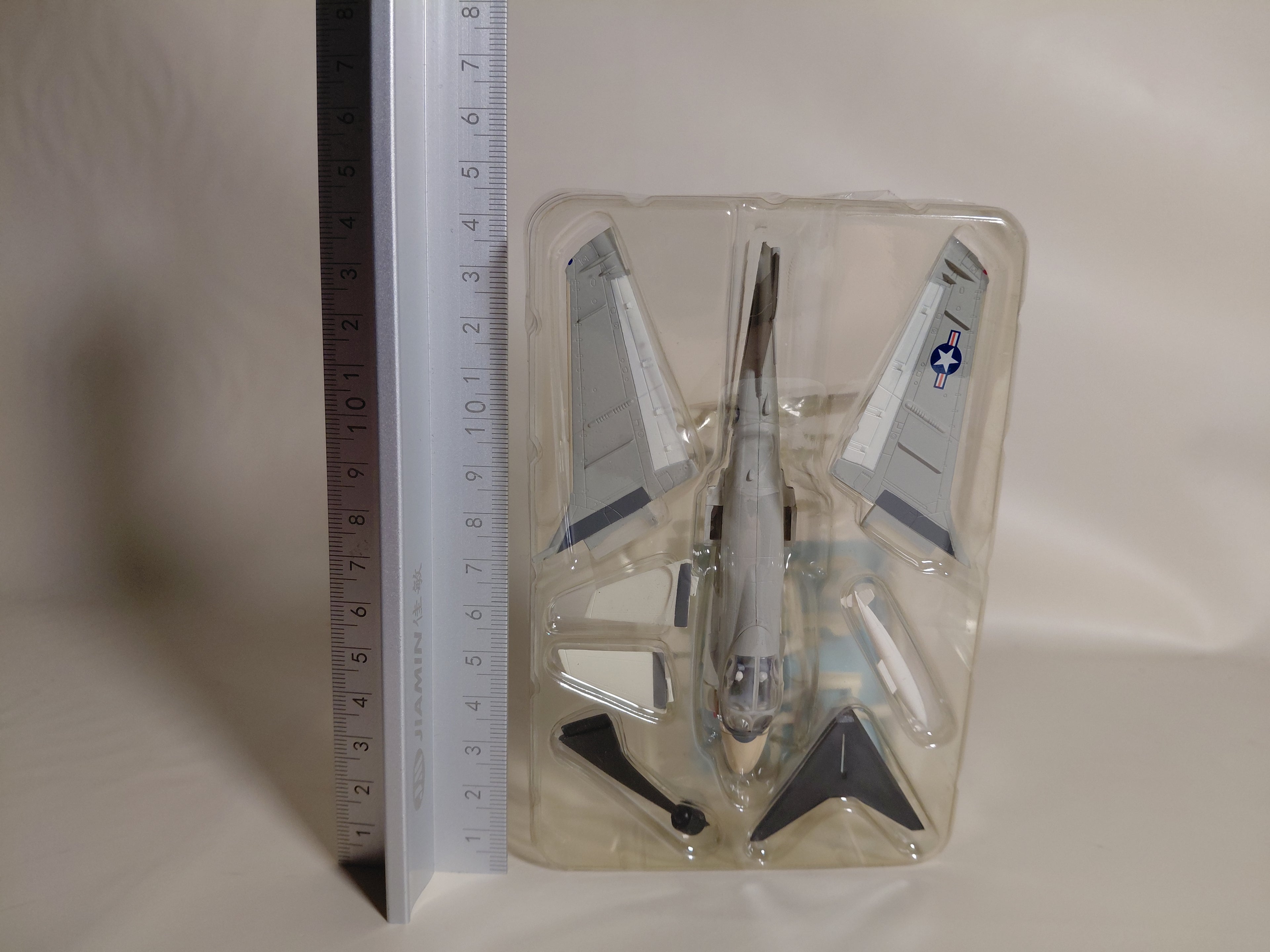 1/144 F-toys A-6E Intruder USS Independence 65 Attack Squadron(1976) US NAVY(4A)