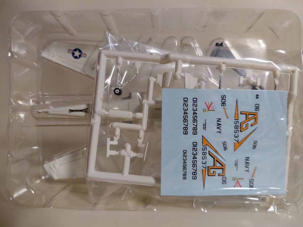 1/144 F-toys A-6E Intruder USS Independence 65 Attack Squadron(1976) US NAVY(4A)