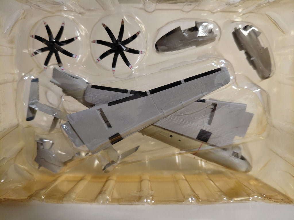 1/144 F-Toys E-2C Hawkeye AWAC U.S.NAVY (VAW-123) Maritime patrol (1C) Have Box