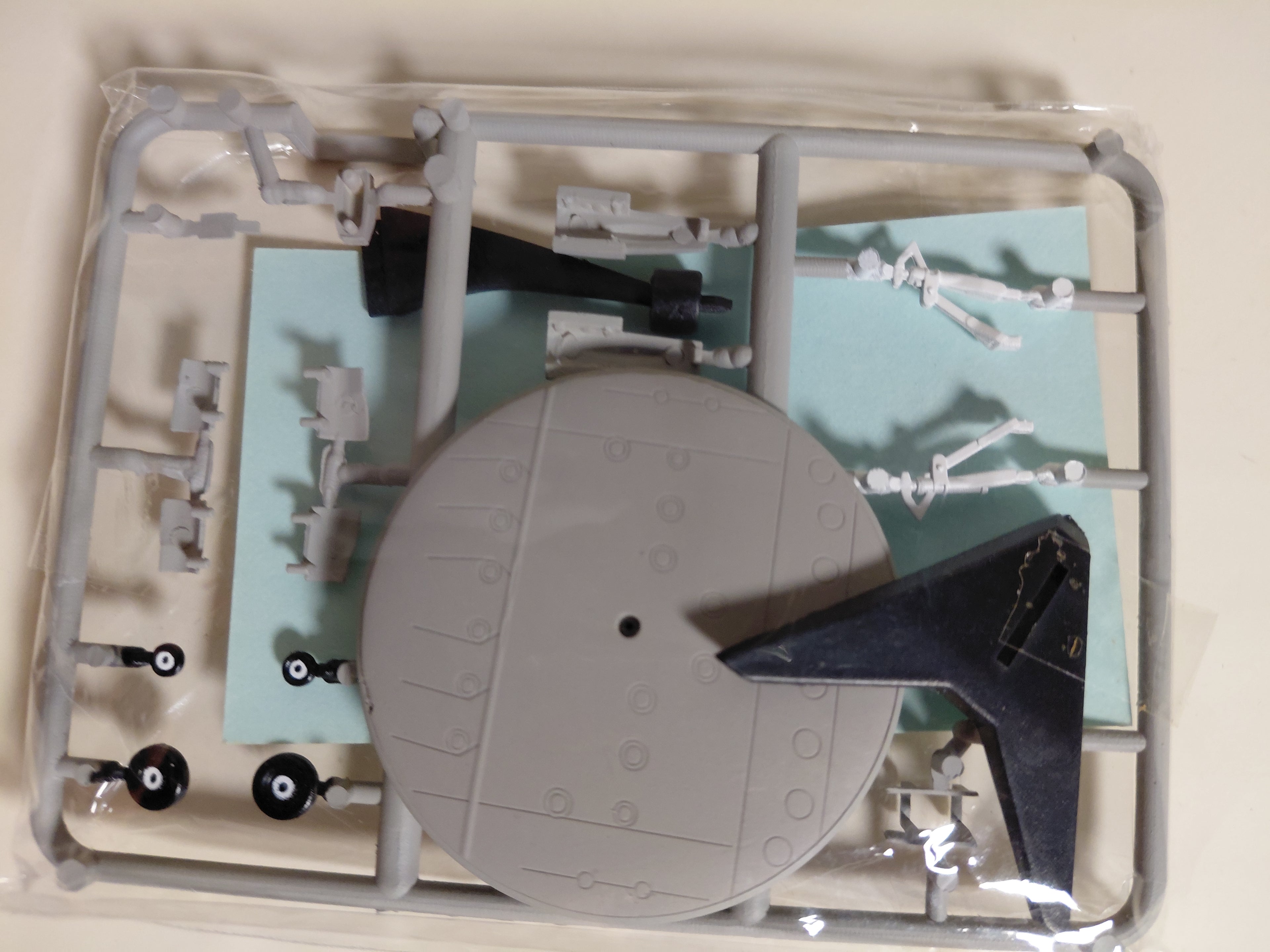 1/144 F-Toys E-2C Hawkeye AWAC U.S.NAVY (VAW-123) Maritime patrol (1C) Have Box