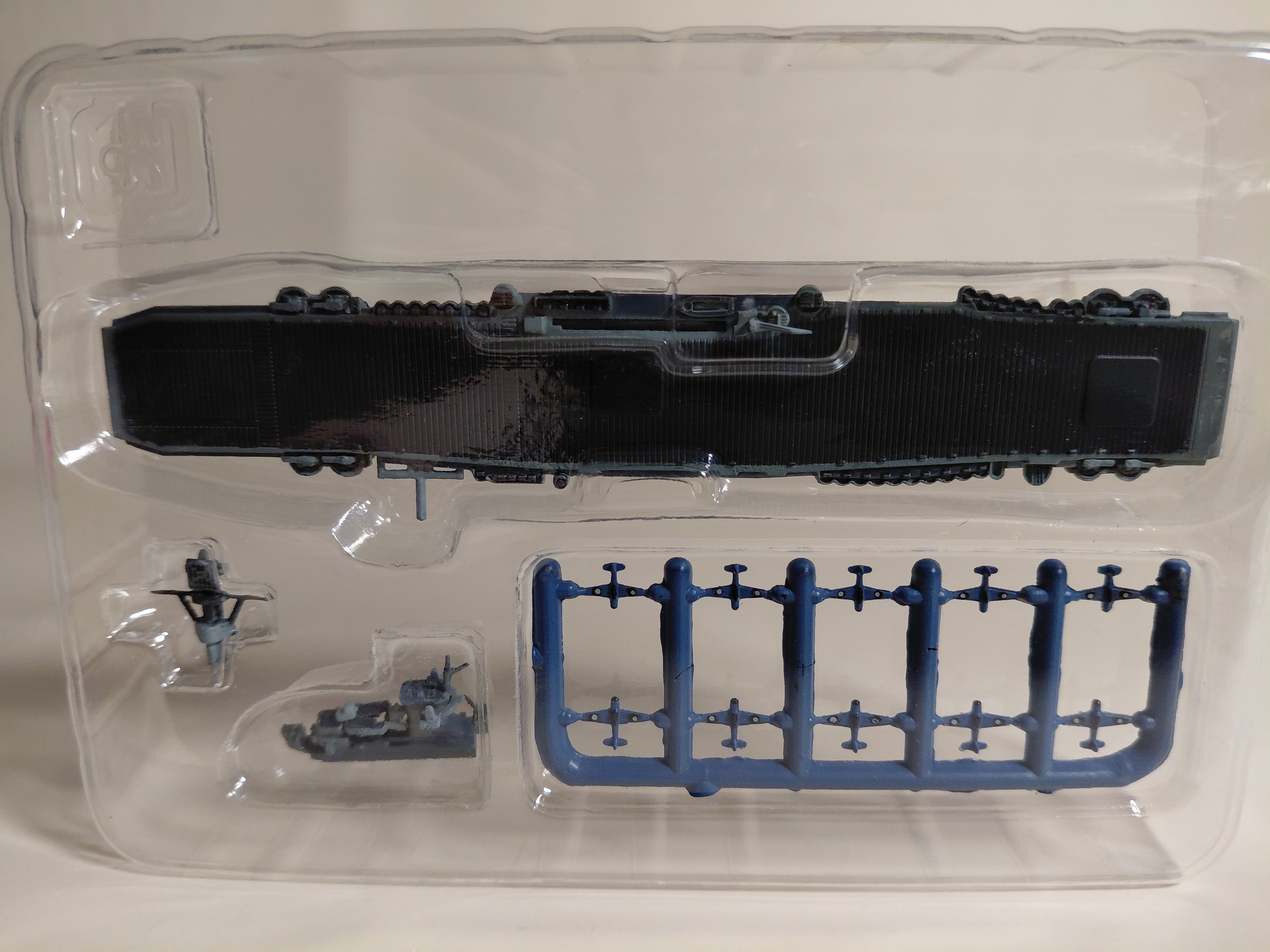 F-toys Zipangu Encyclopedia: US Navy Aircraft Carrier Wasp