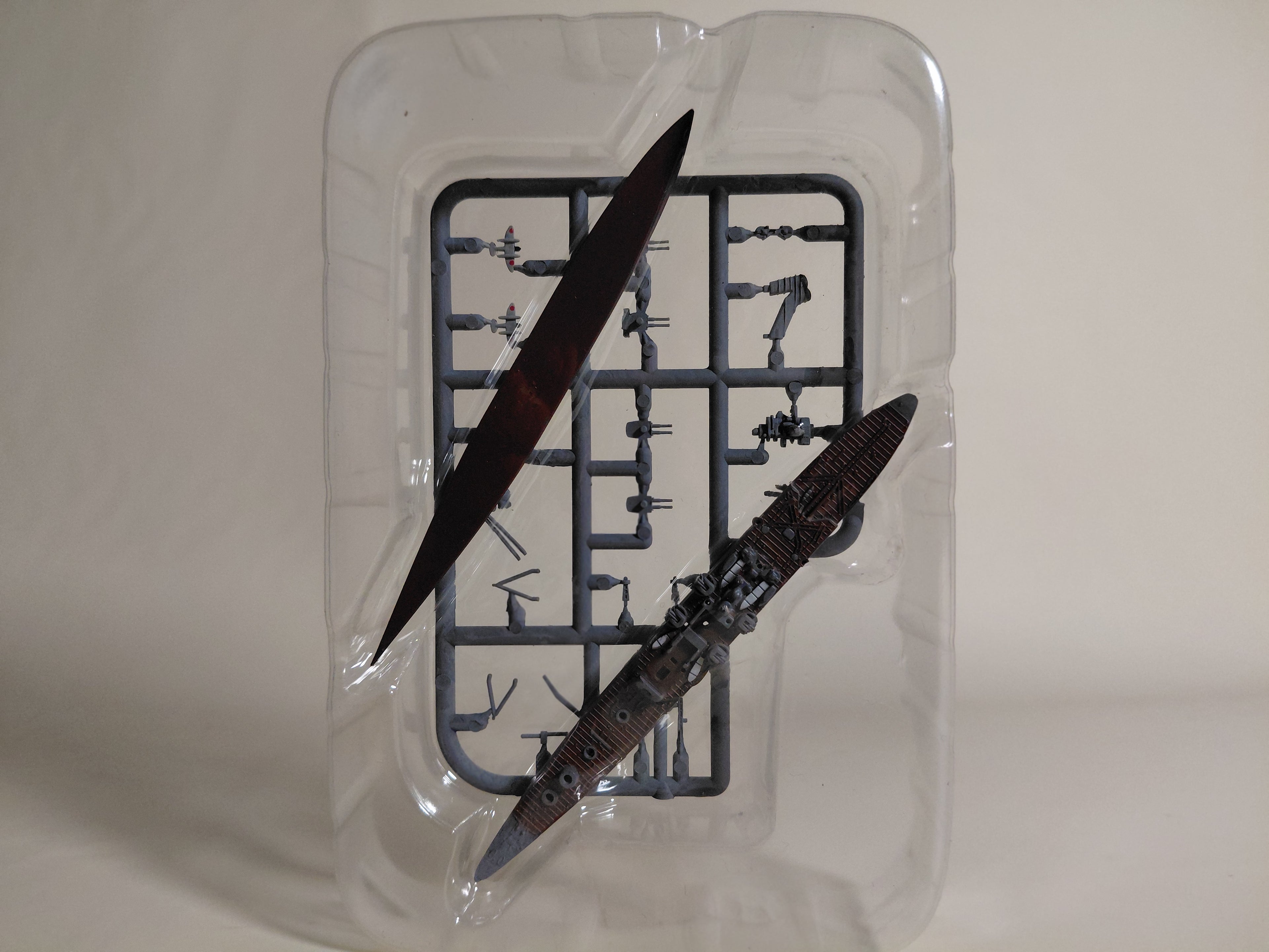 F-toys 1/2000 Ship Kit Collection Vol. 2 Midway ~ 1942 04B. Heavy Cruiser Tone (Waterline Version) 1/2000 Scale with Aircraft [NKC02-04B]