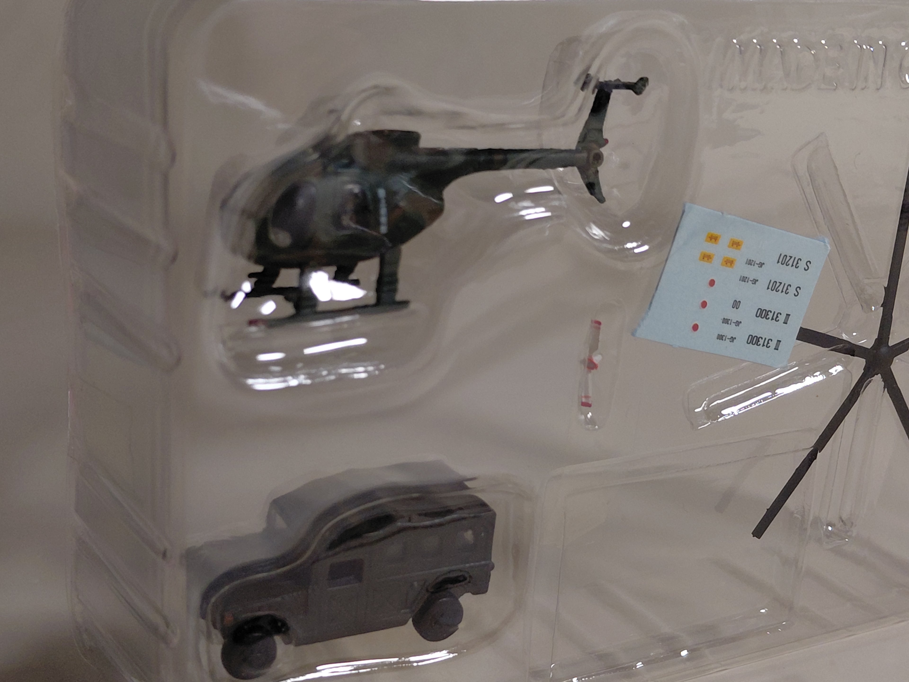 OH-6 Japan Ground Self-Defense Force specification + High Mobility Vehicle "Workshop Vol. 4 DX Heliborne Collection 2"