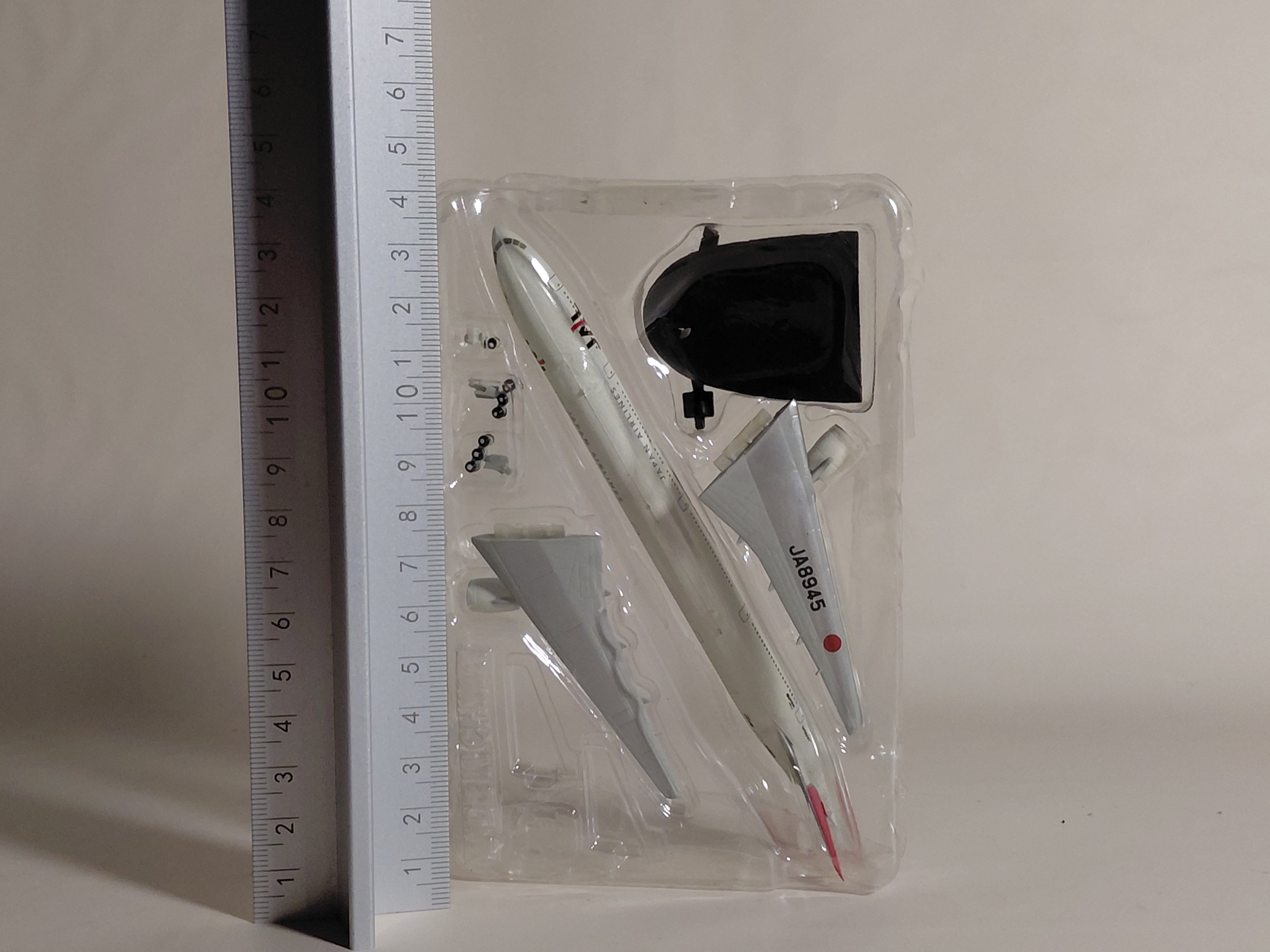 F-toys 1/500 JAL Wing Collection " Boeing 777-300 [JA8945] "