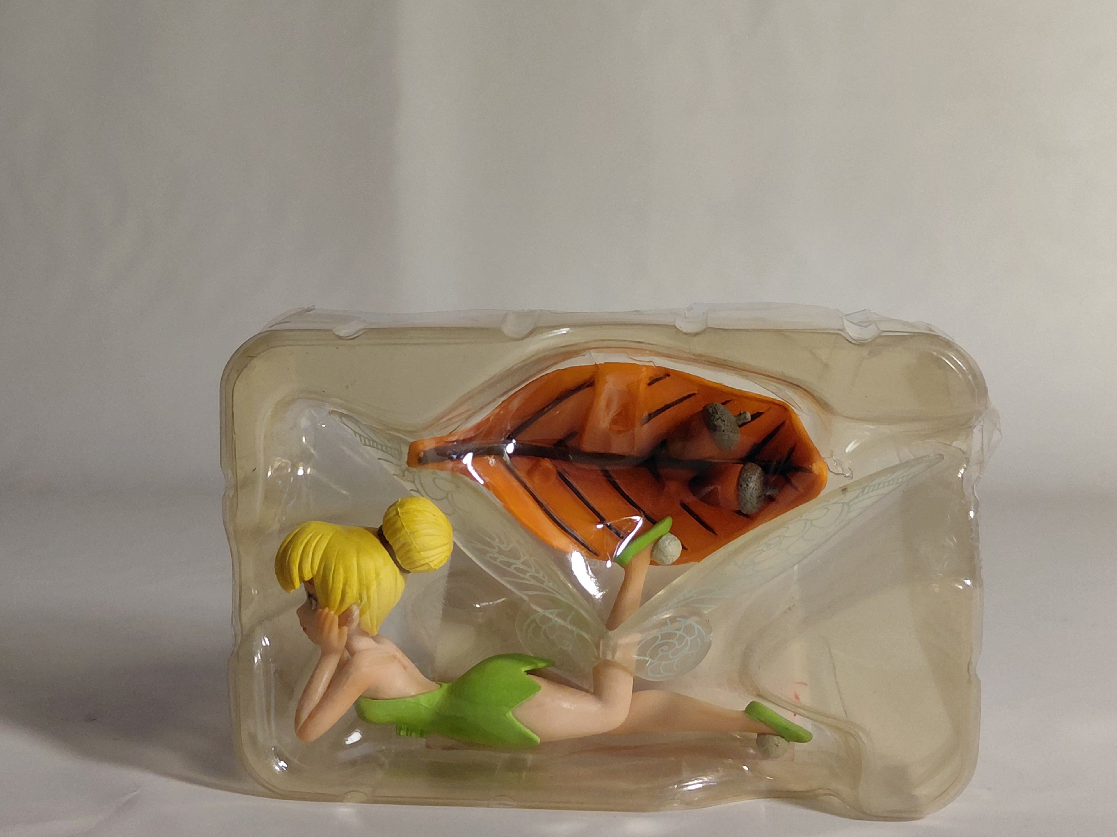 Disney Tinker Bell Friend Figure: TinkerBell with Leaf, Peter Pan F-Toys