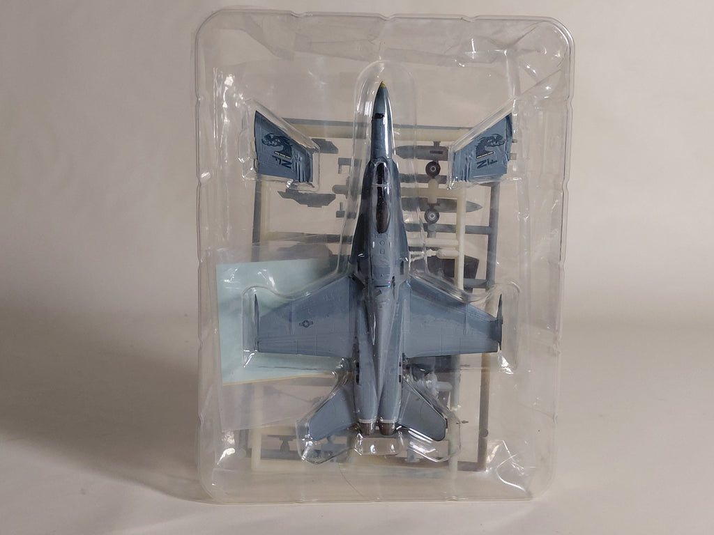 1/144 Cafereo Jwings Navy Marines VFA-192 1/144 (06) F/A-18C Super Hornet (VFA-192 Golden Dragons)