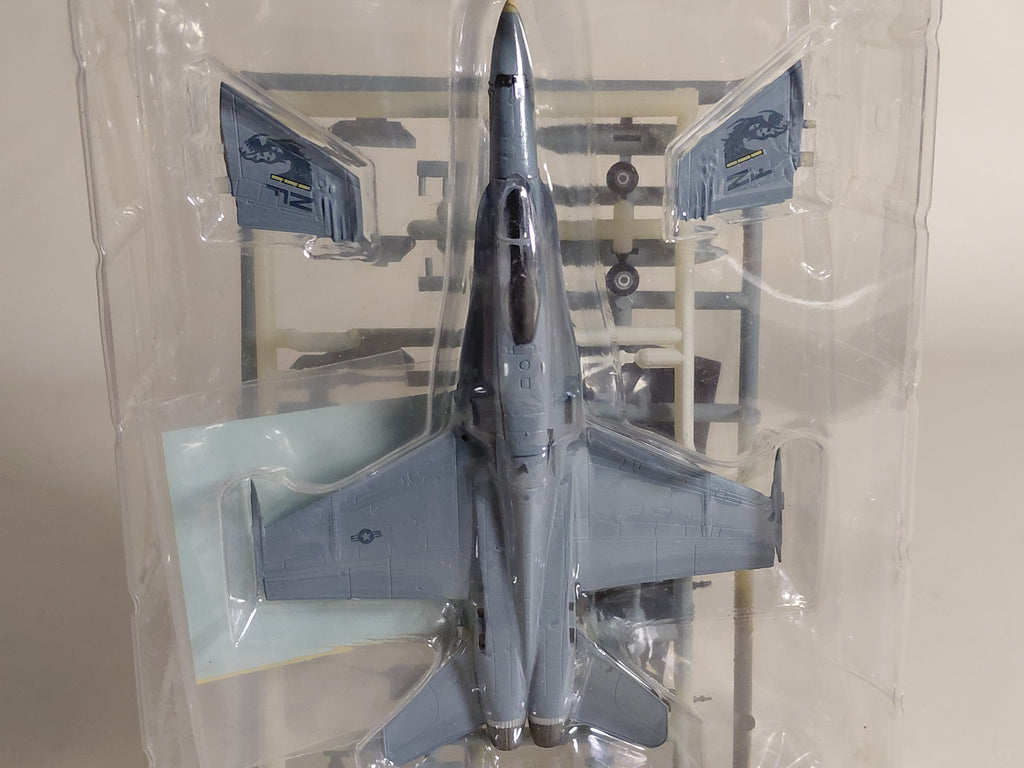 1/144 Cafereo Jwings Navy Marines VFA-192 1/144 (06) F/A-18C Super Hornet (VFA-192 Golden Dragons)